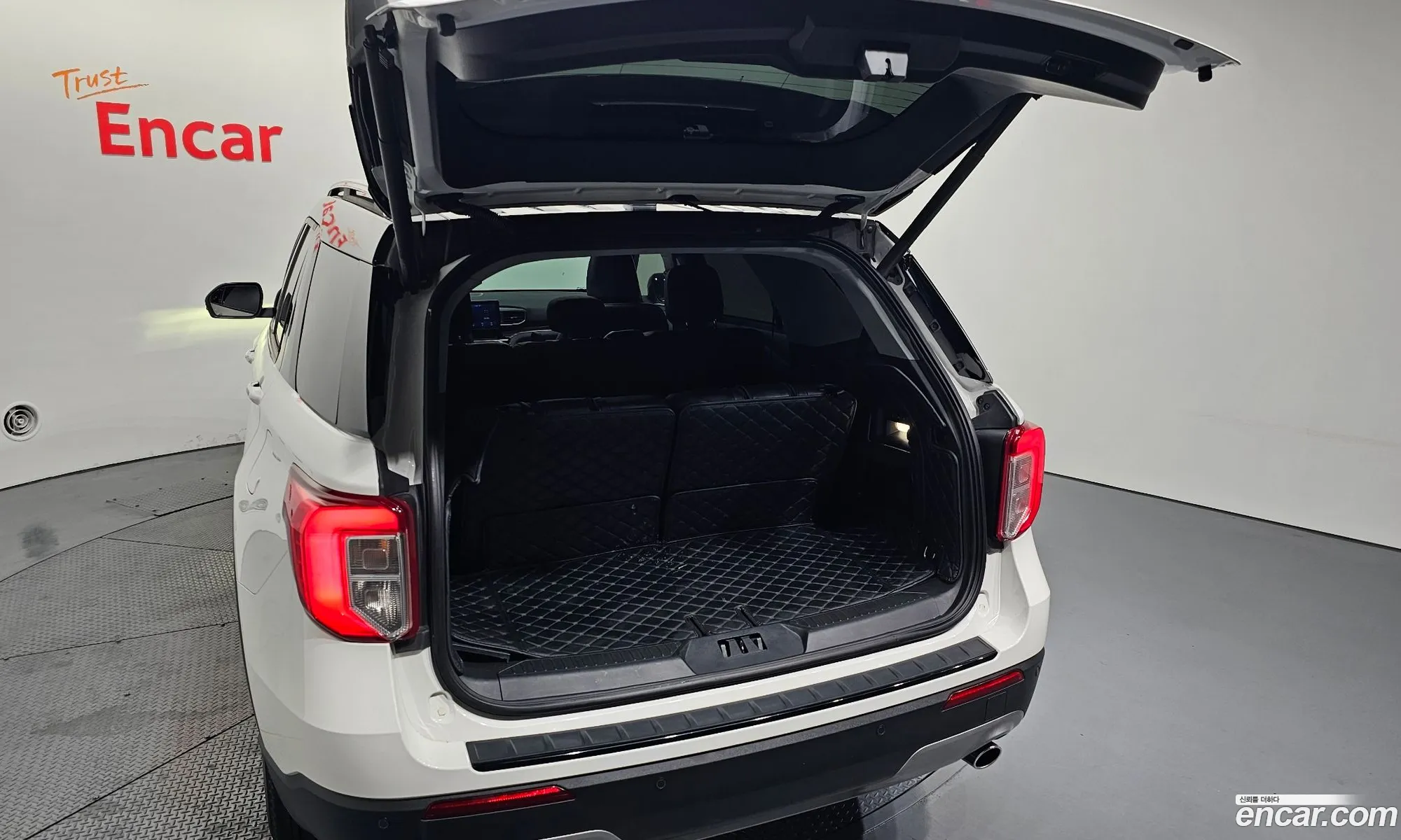 Ford Explorer 6th Gen 2022 1FMSK8FH3NGB80437 — 22