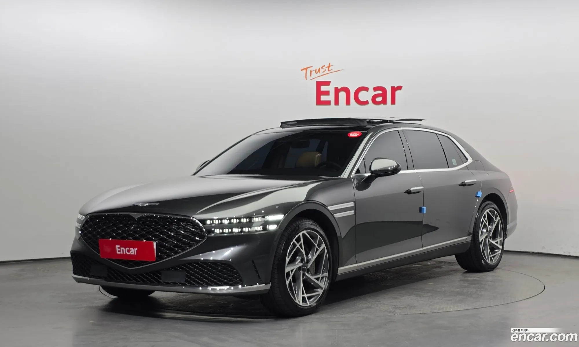 Genesis G90 2022 KMTFA41DDNU005934 — 4