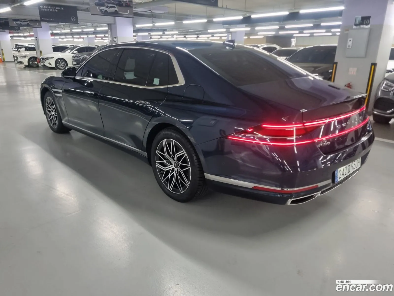 Genesis G90 2022 — 10