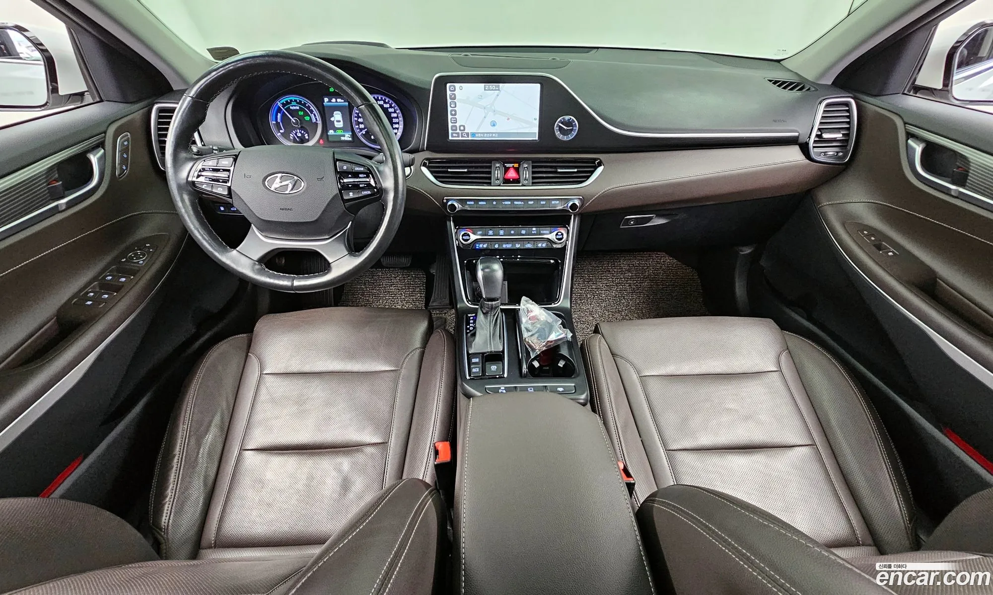 Hyundai Grandeur IG Hybrid 2017 — 3