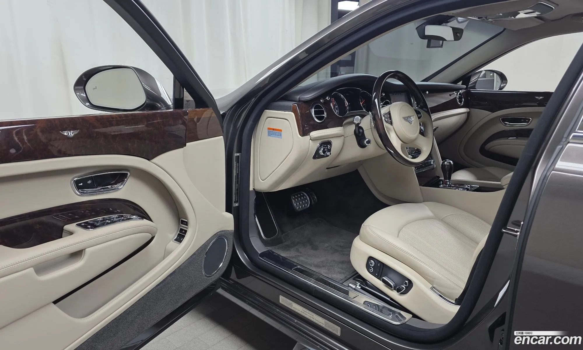 Bentley Mulsanne 2018 — 30