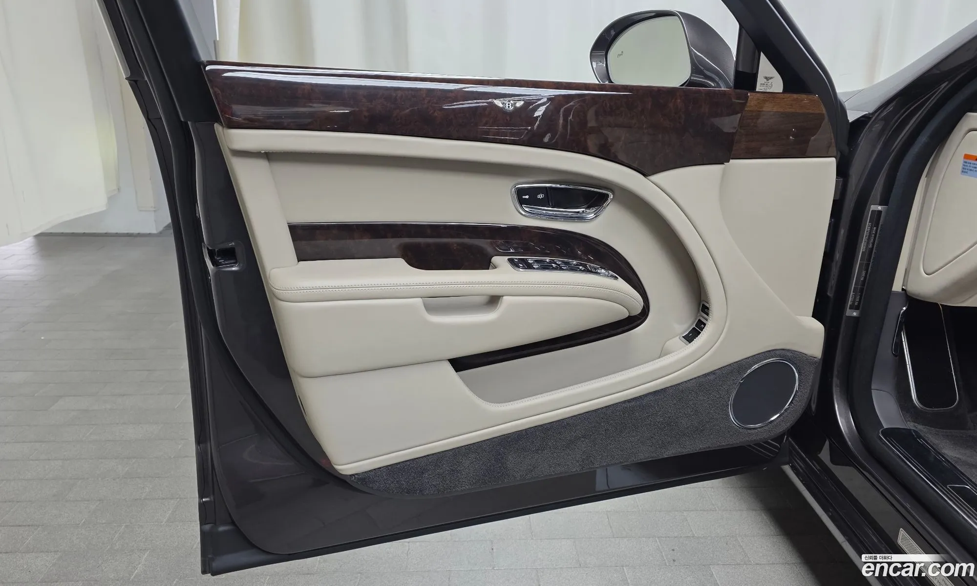 Bentley Mulsanne 2018 — 22