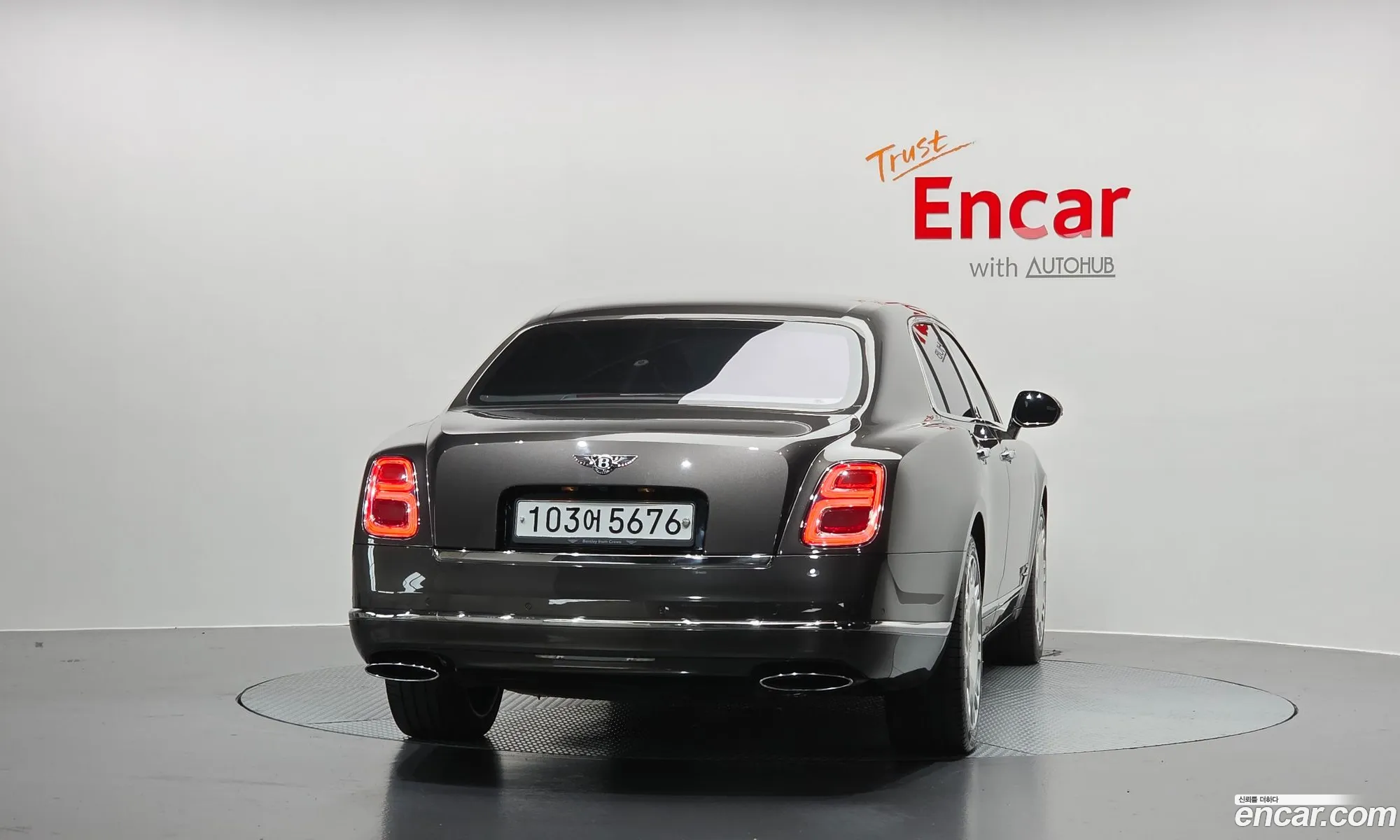 Bentley Mulsanne 2018 — 12