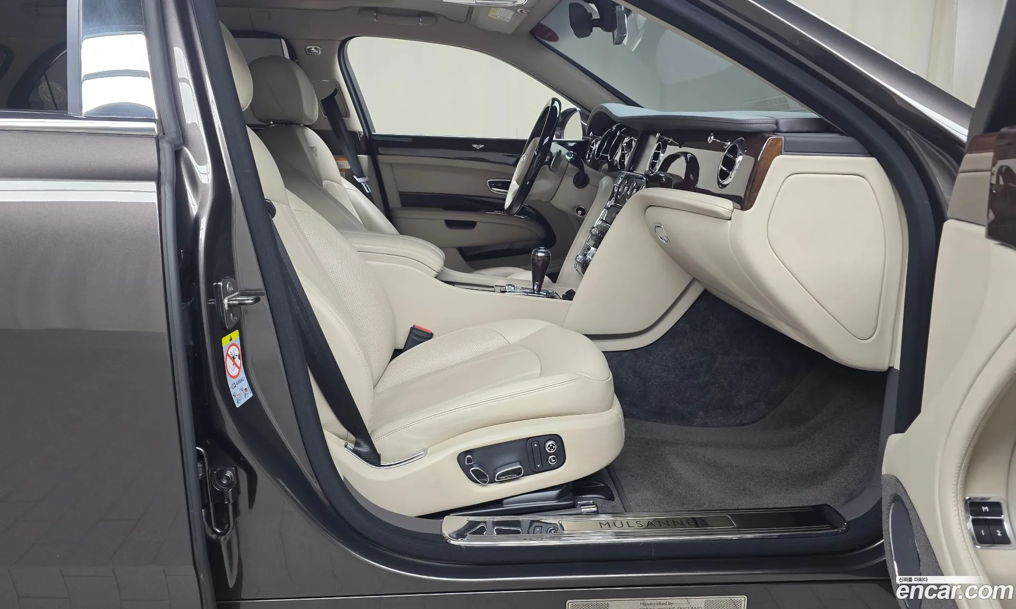 Bentley Mulsanne 2018 — 19