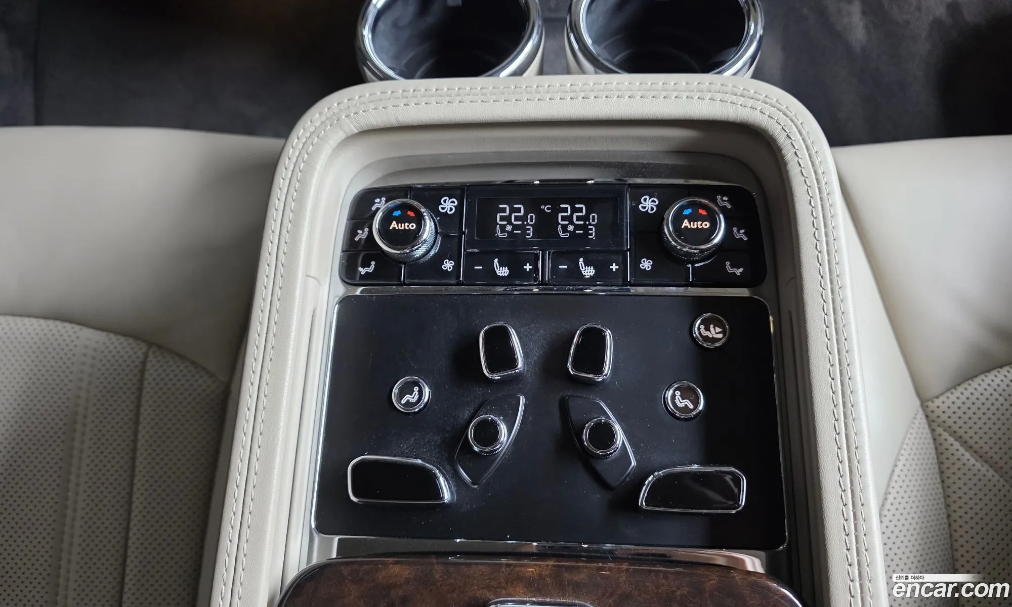 Bentley Mulsanne 2018 — 17
