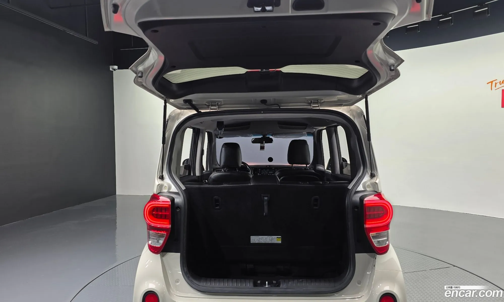 Kia Ray 2018 KNACK815BJT195706 — 6