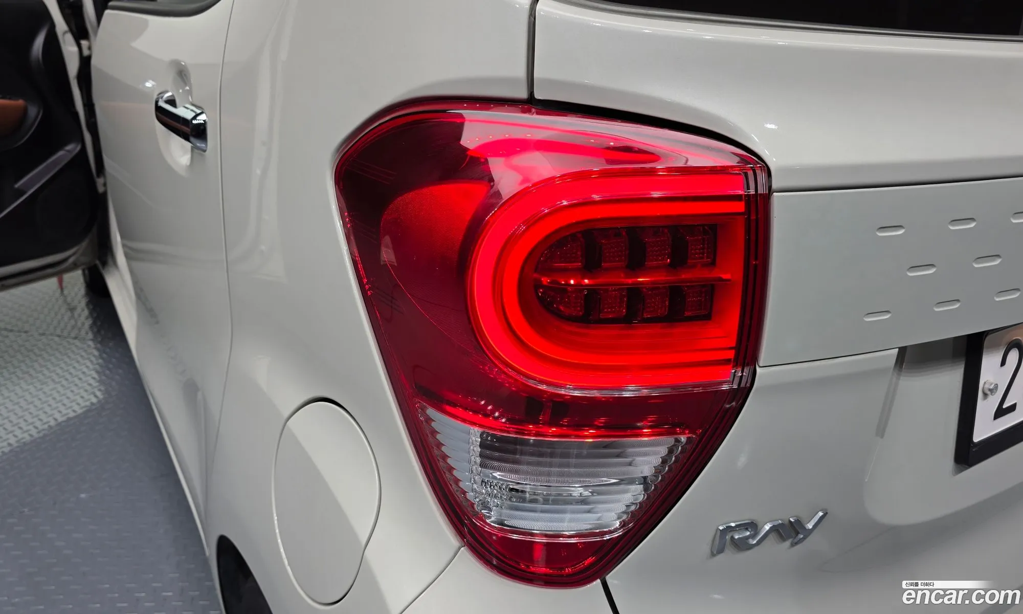 Kia Ray 2018 KNACK815BJT195706 — 11