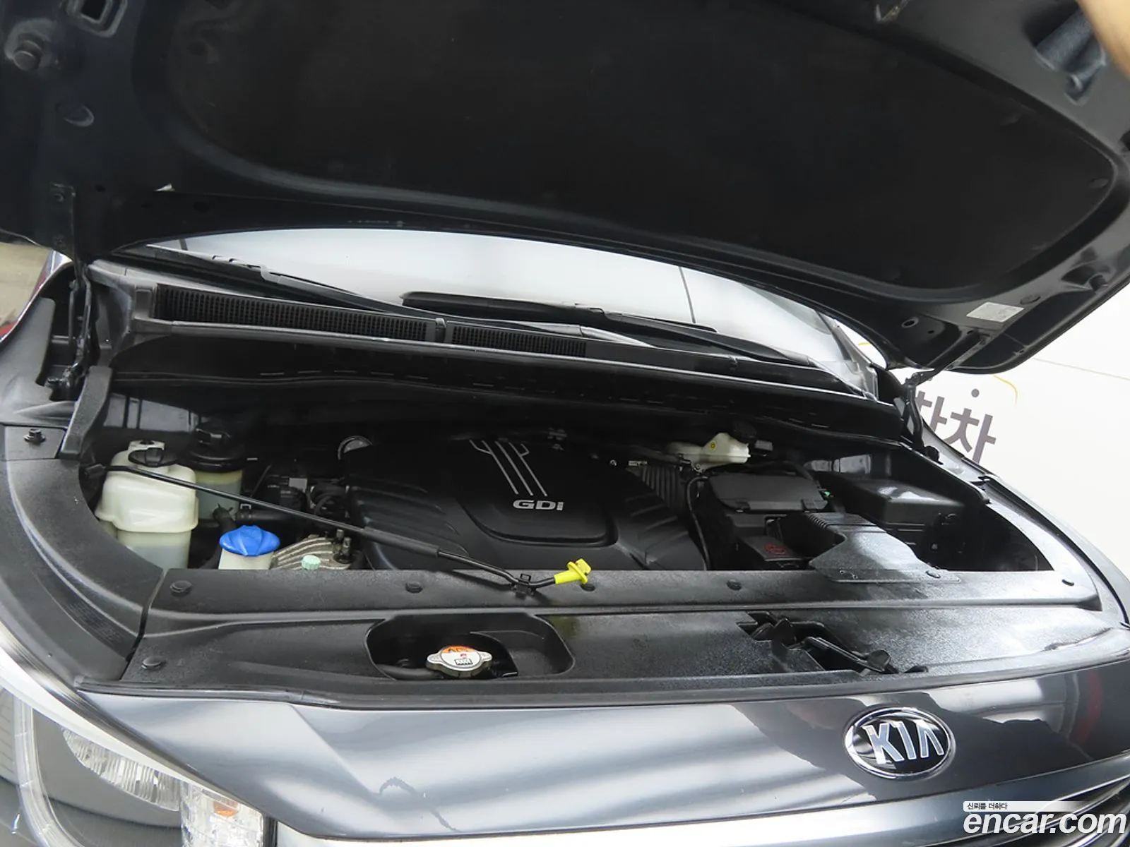 Kia Carnival 2016 — 8