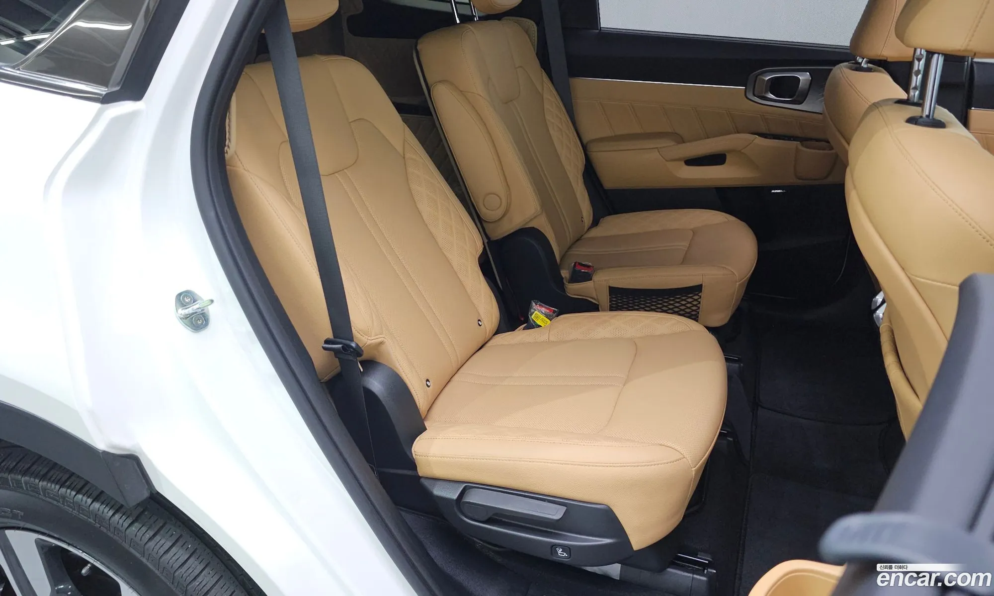 Kia Sorento 2021 KNARH81GBMA046650 — 29