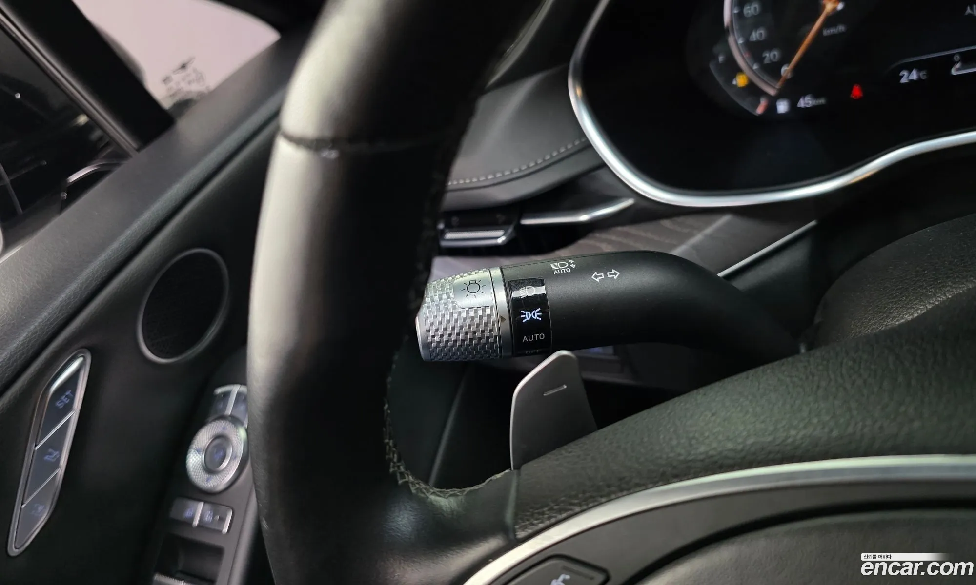 Genesis G80 2020 KMTGB41CBMU017923 — 39
