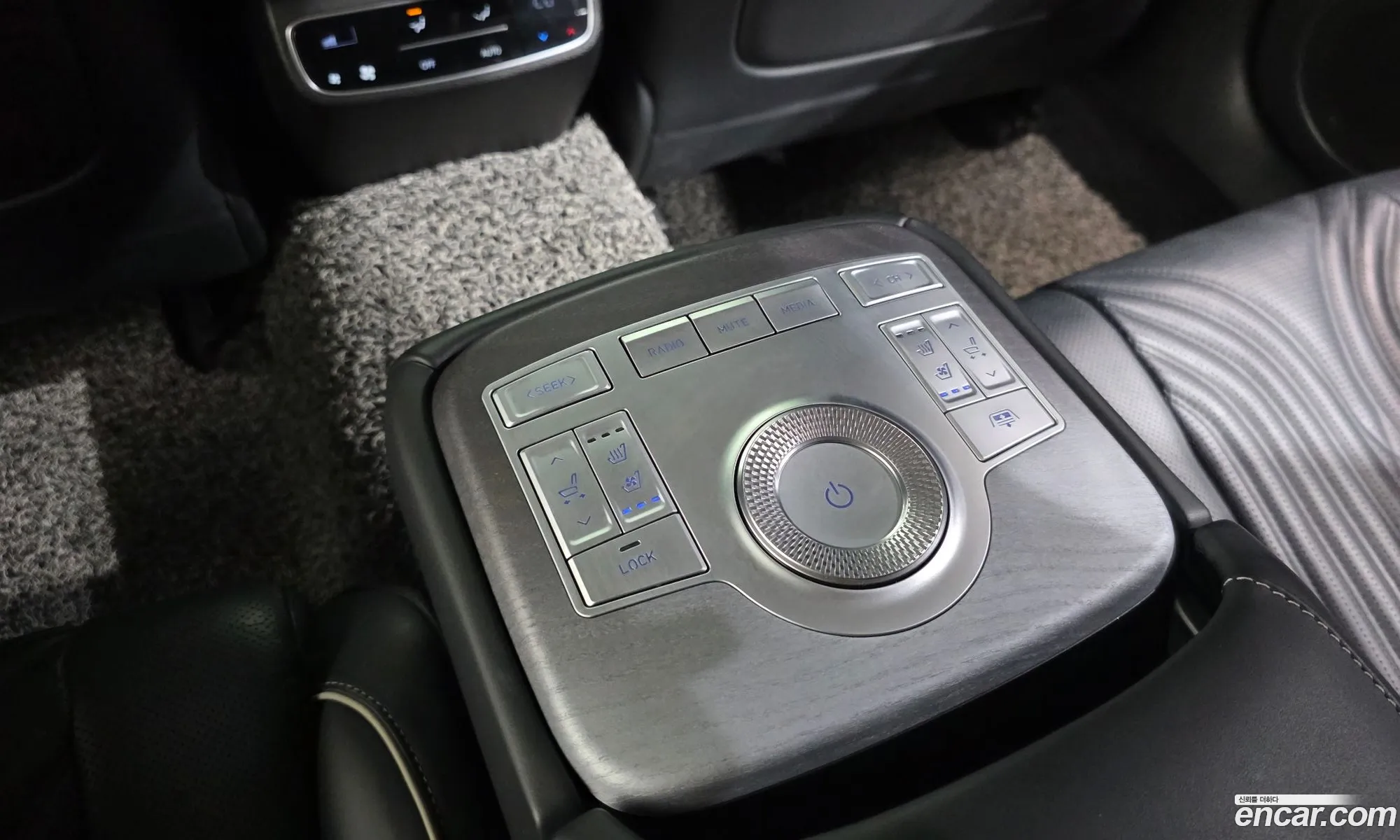 Genesis G80 2020 KMTGB41CBMU017923 — 21