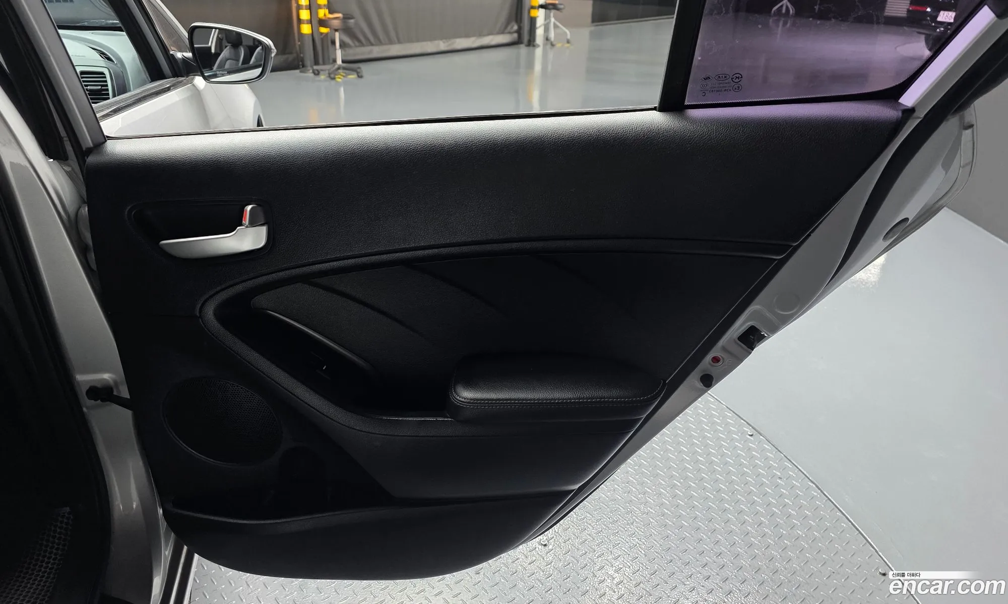 Kia K3 2014 KNAFK412BFA273048 — 18