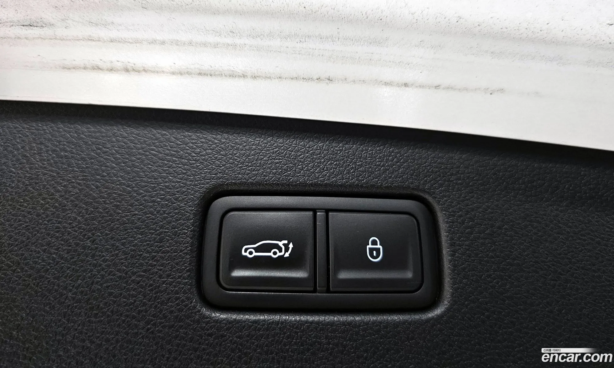 Genesis GV70 2024 KMTMA81BBSU182963 — 4