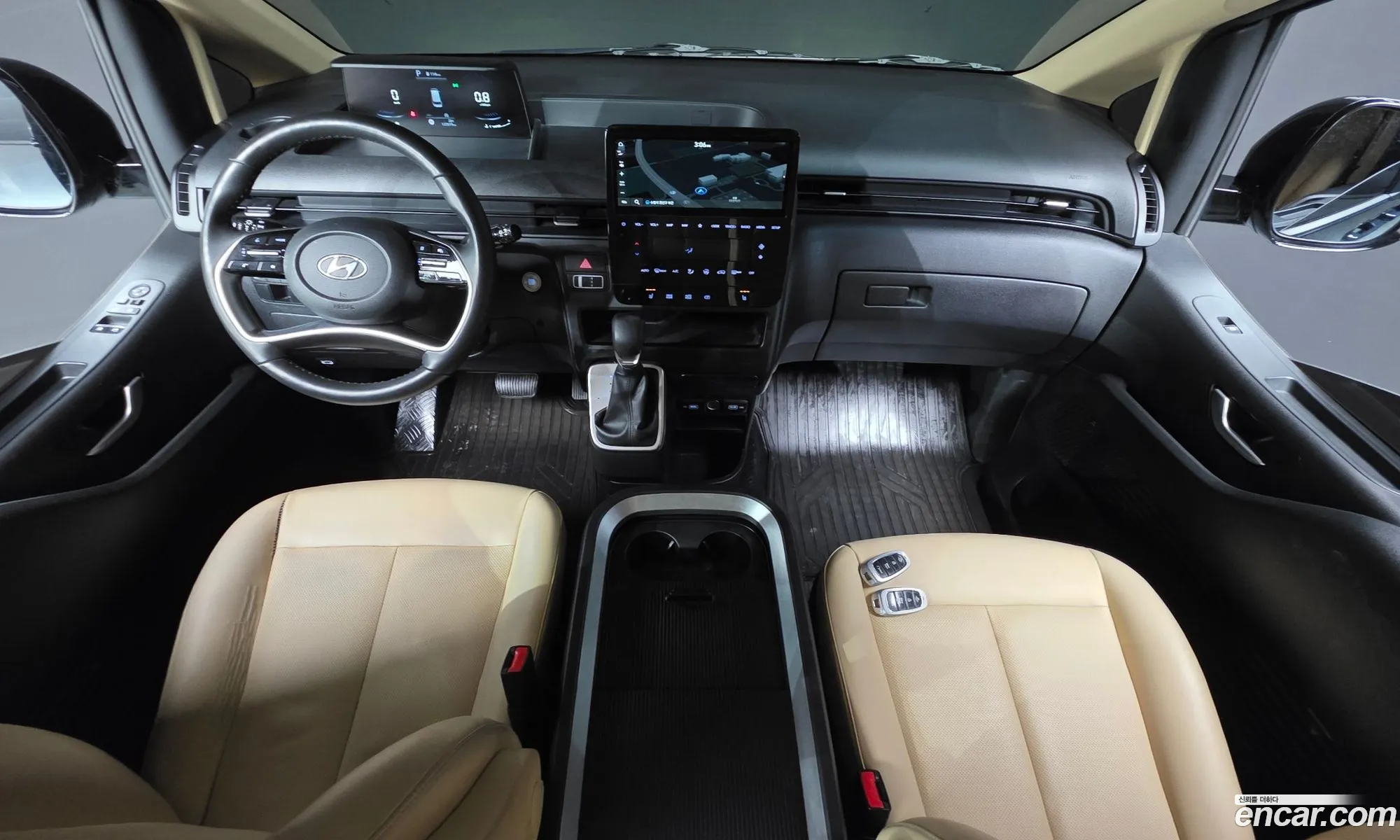 Hyundai Staria 2022 — 5