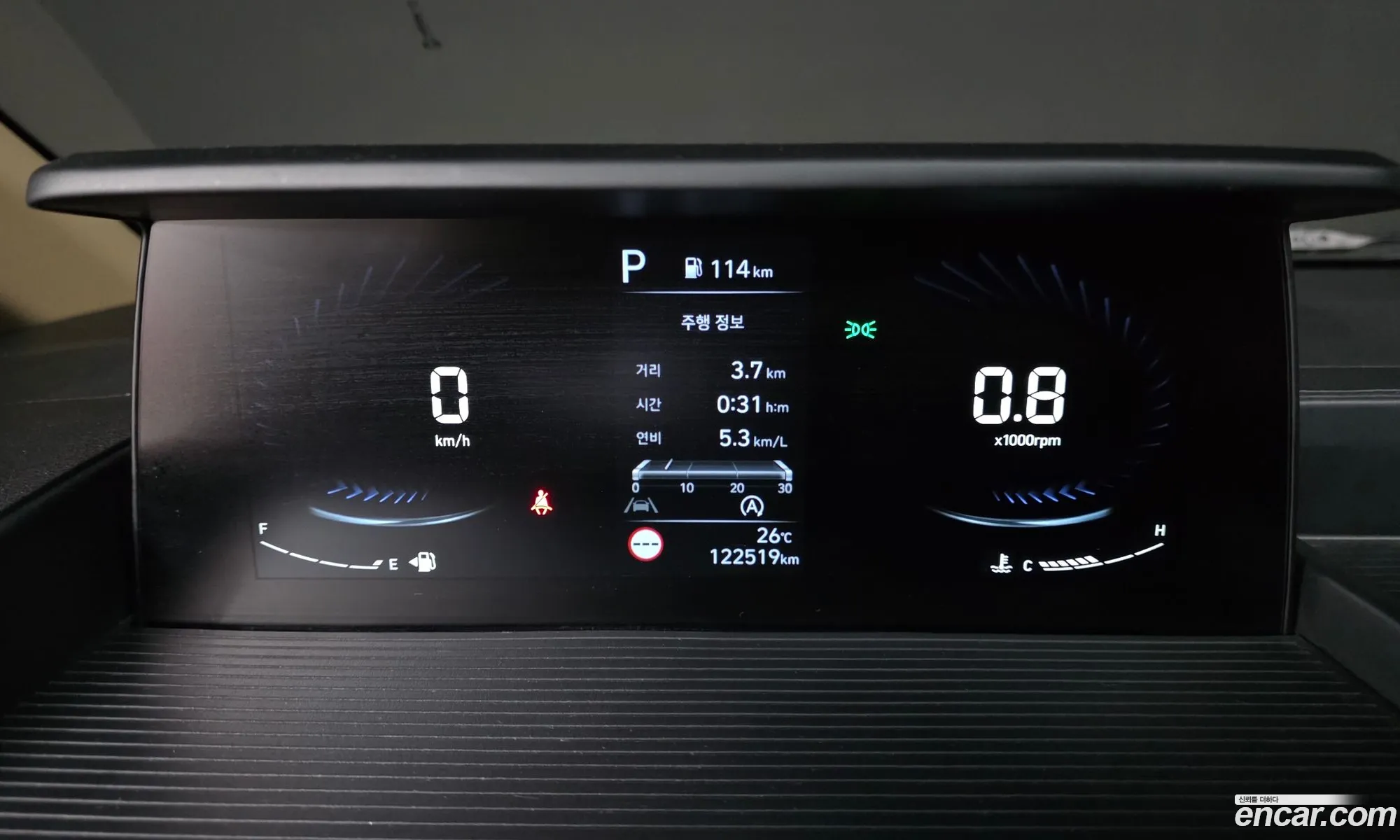 Hyundai Staria 2022 — 32