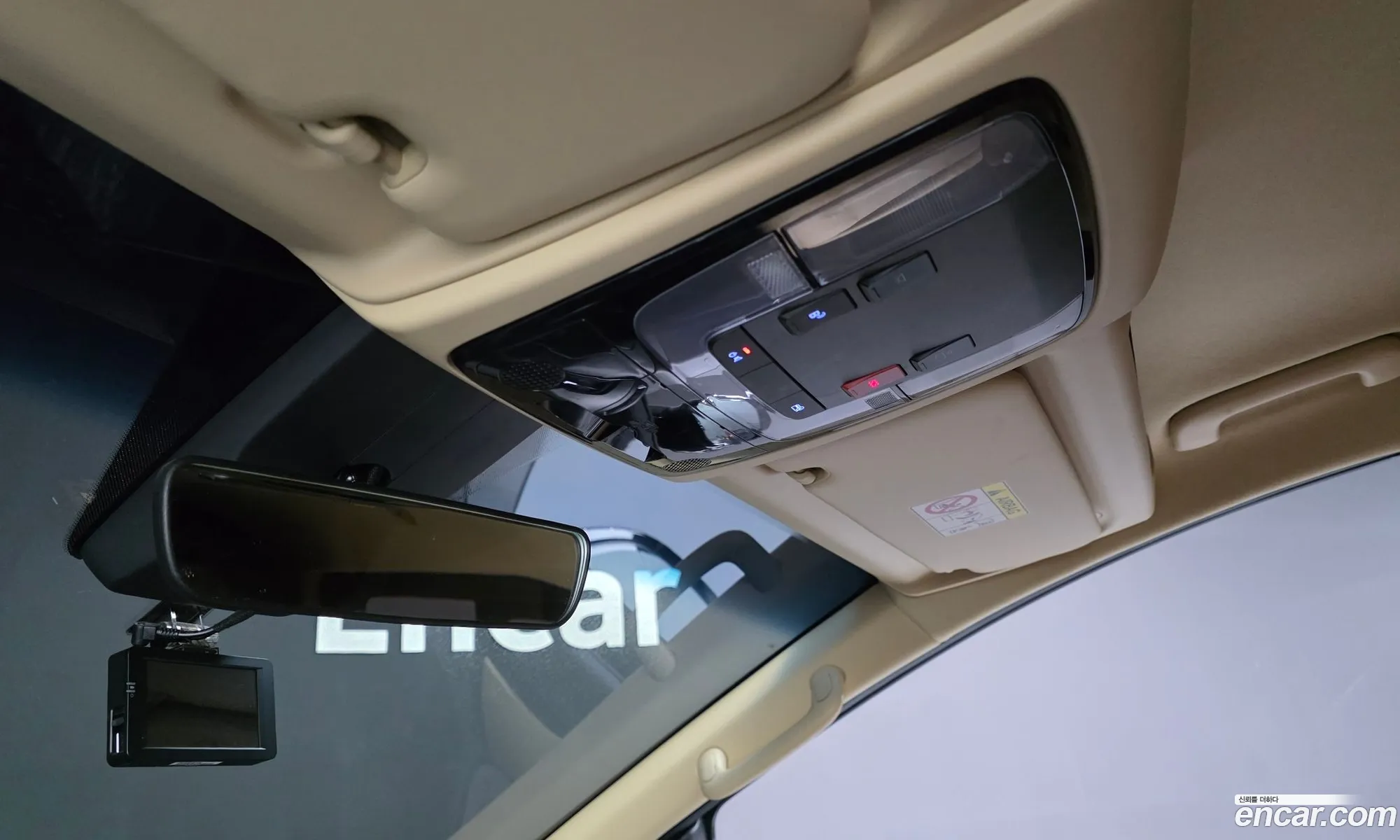 Hyundai Staria 2022 — 23