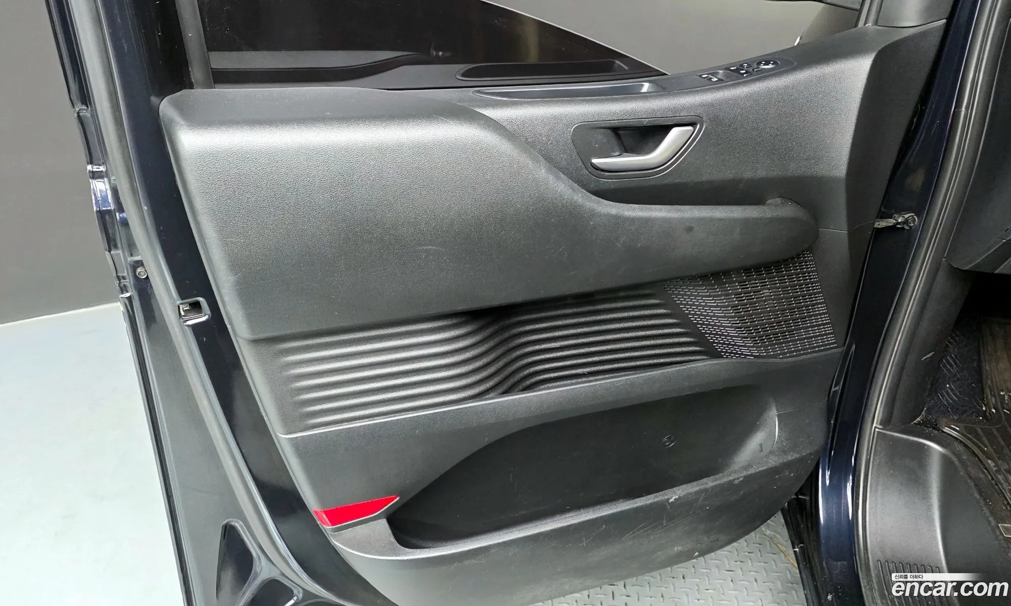 Hyundai Staria 2022 — 25