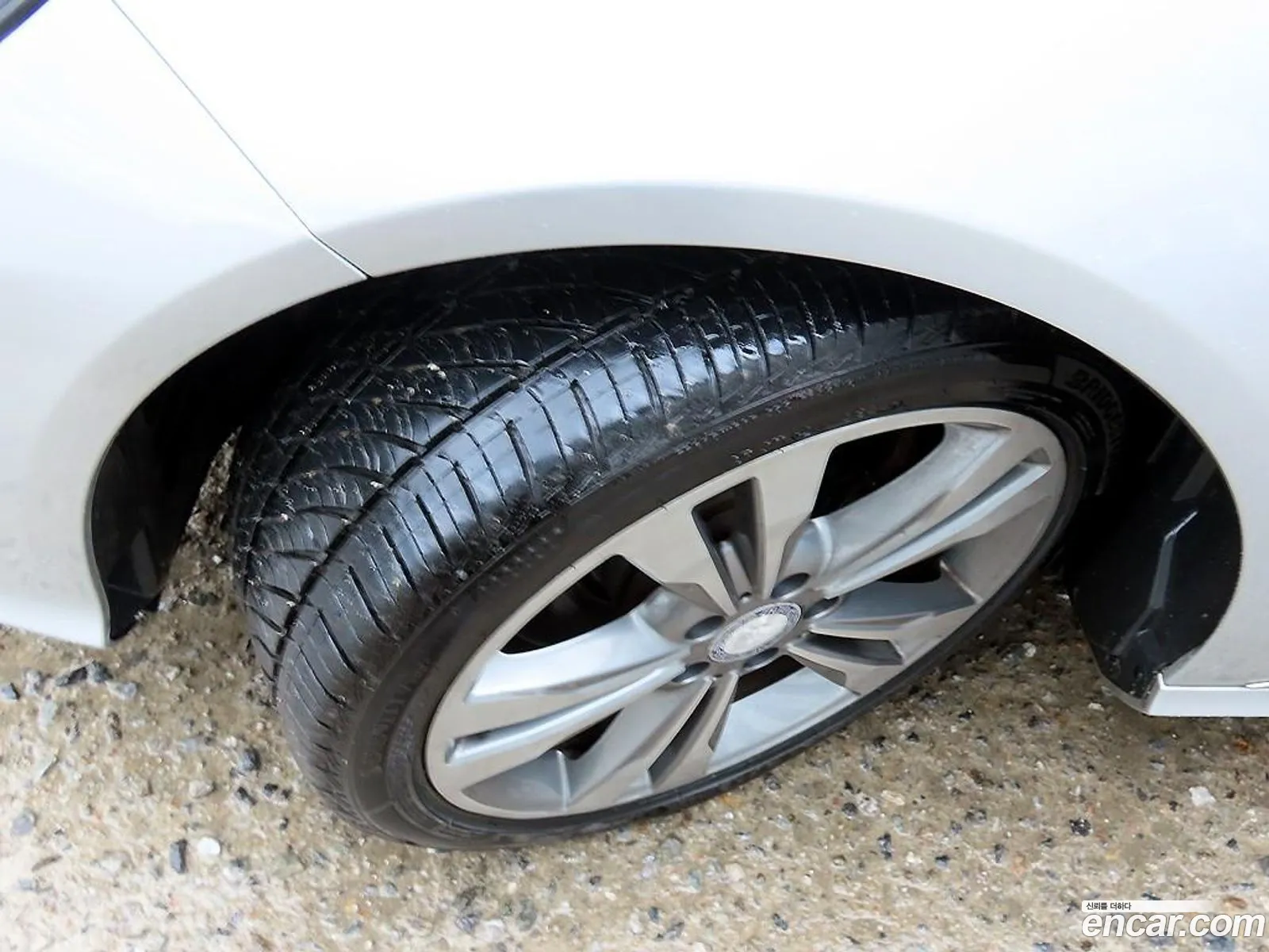 Mercedes-Benz E-Class W212 2014 — 11