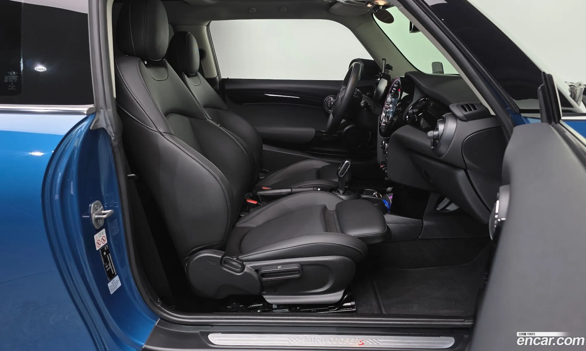Mini Cooper S 2021 WMW61DH04N2P84002 — 18
