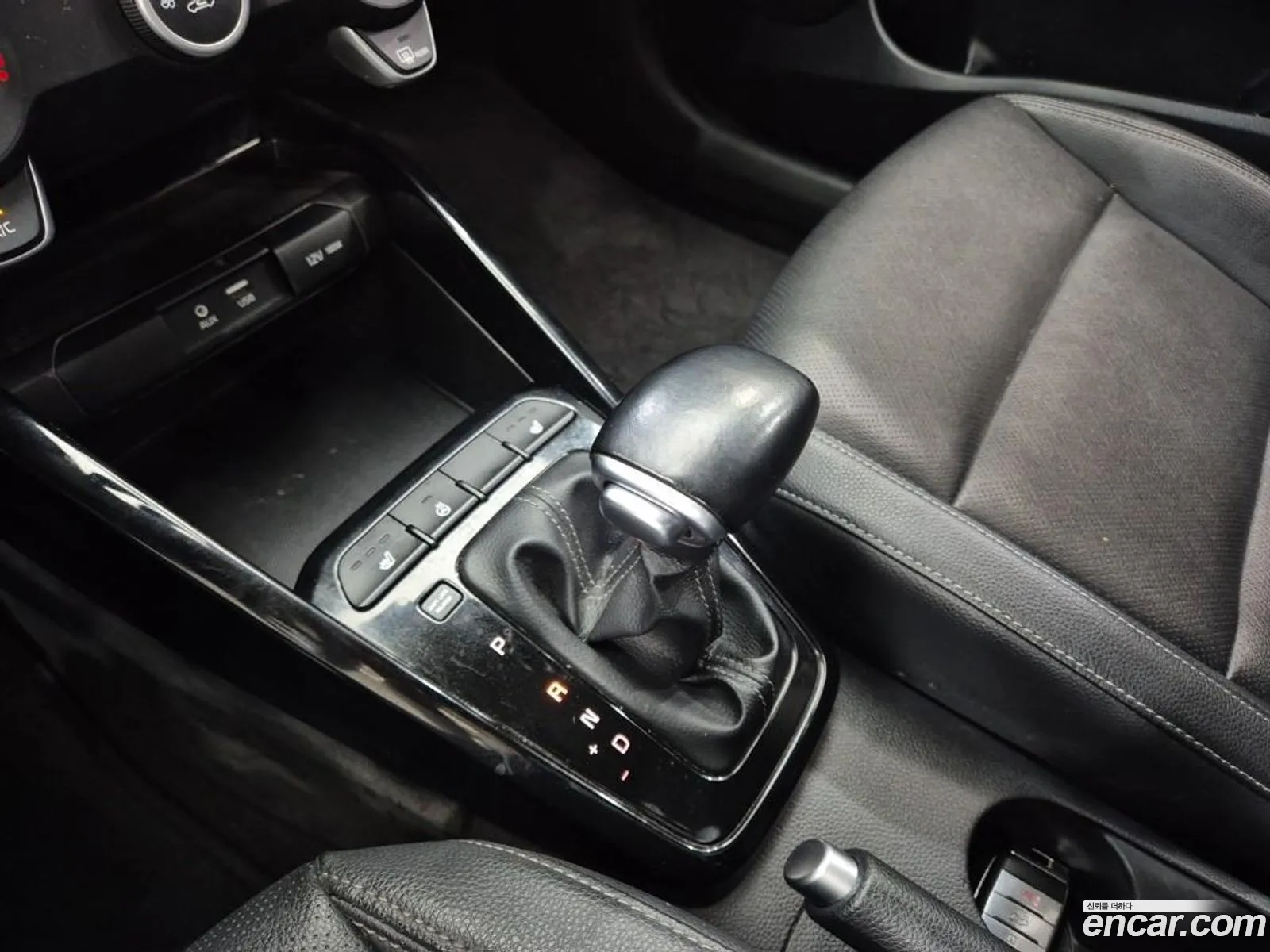 Kia Stonic 2017 — 7