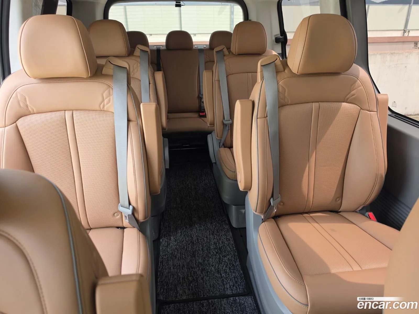 Hyundai Staria 2025 — 6