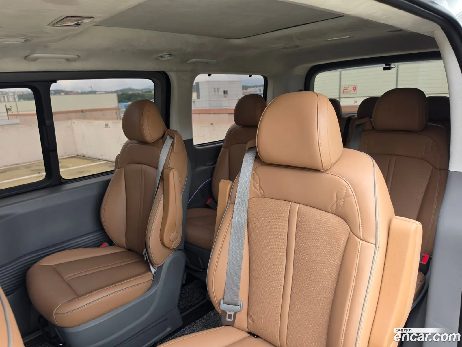 Hyundai Staria 2025 — 4