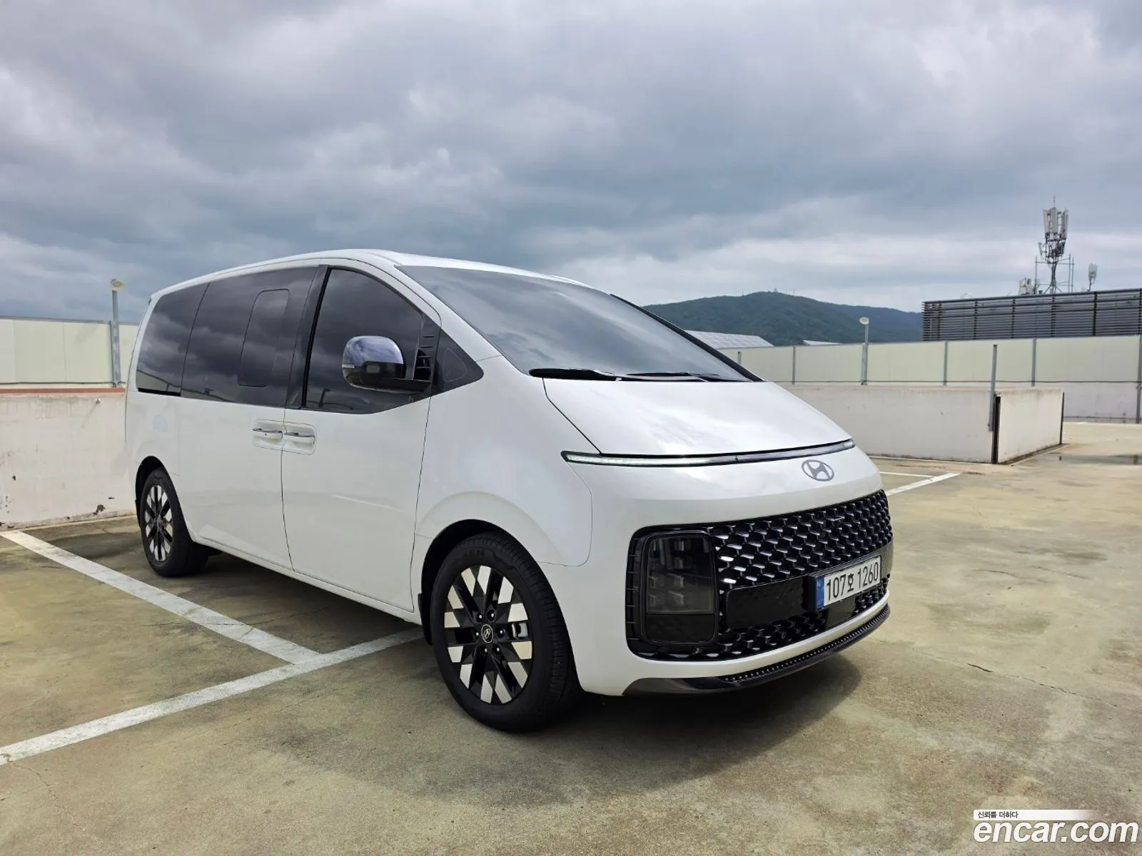 Hyundai Staria 2025 — 11