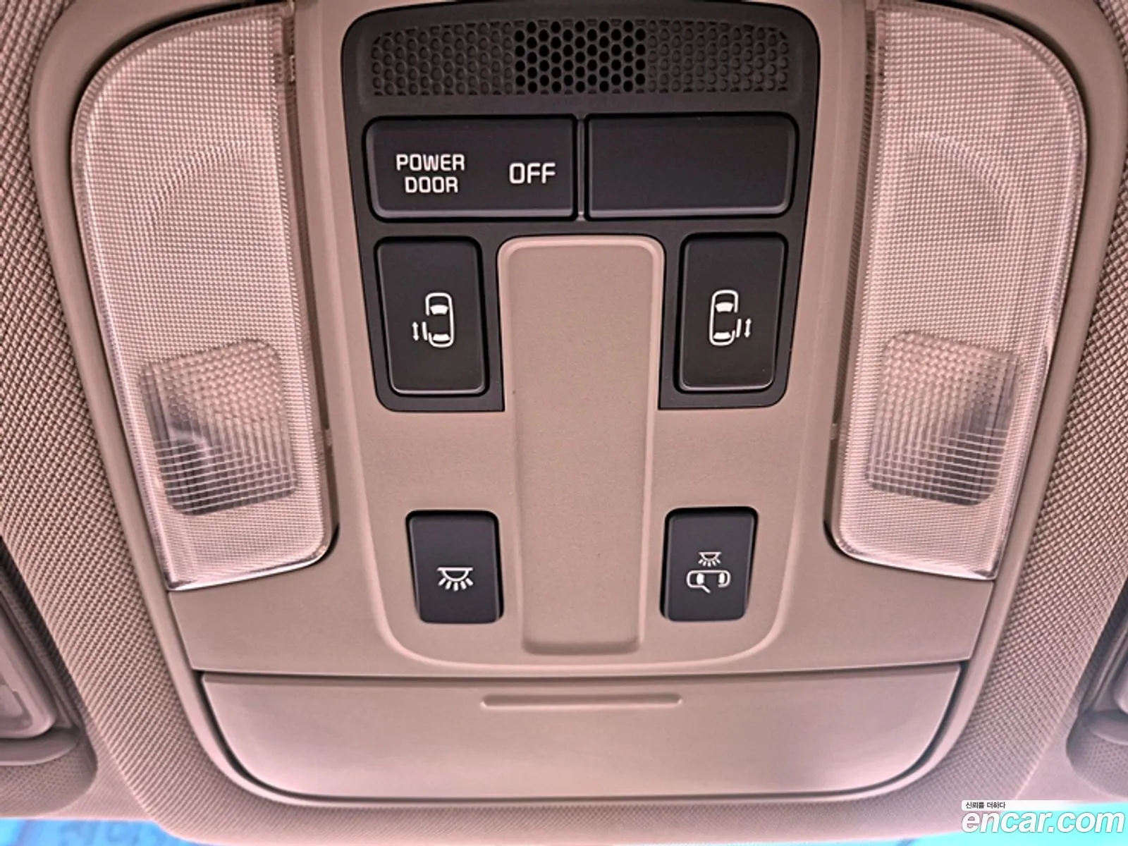 Kia Carnival 2015 — 15