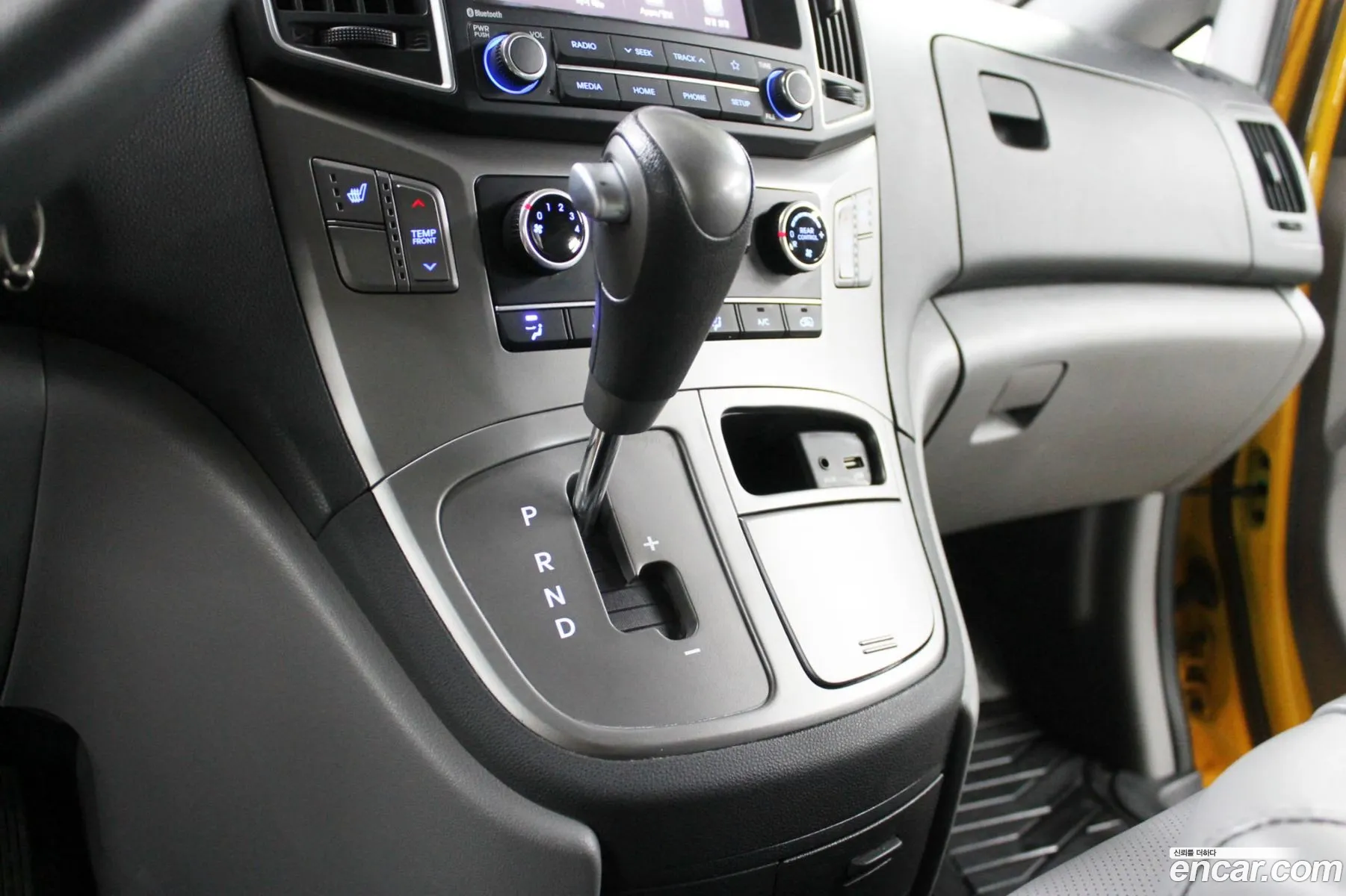 Hyundai Grand Starex 2019 — 10