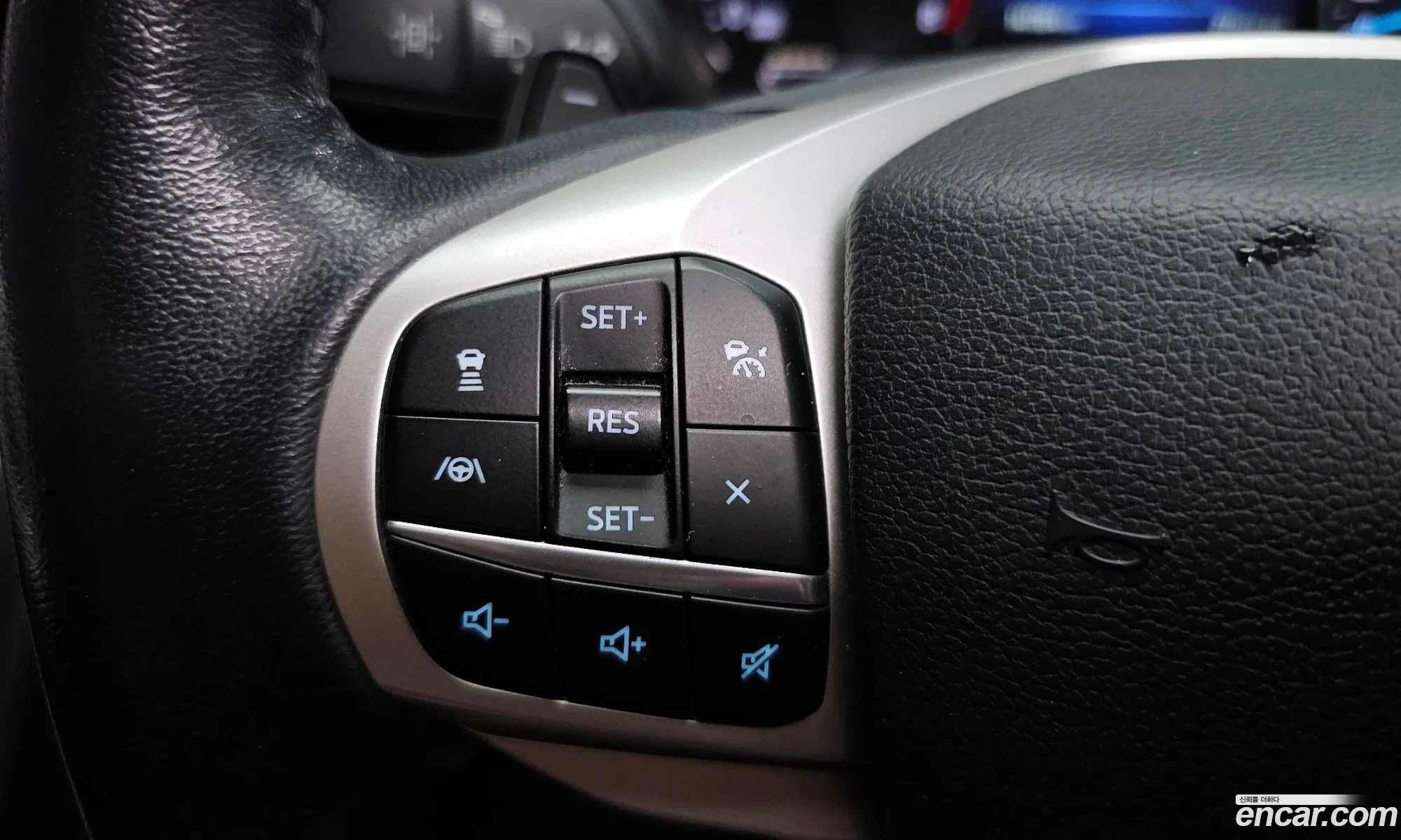 Ford Explorer 6th Gen 2020 1FMSK8FH5LGC54616 — 2