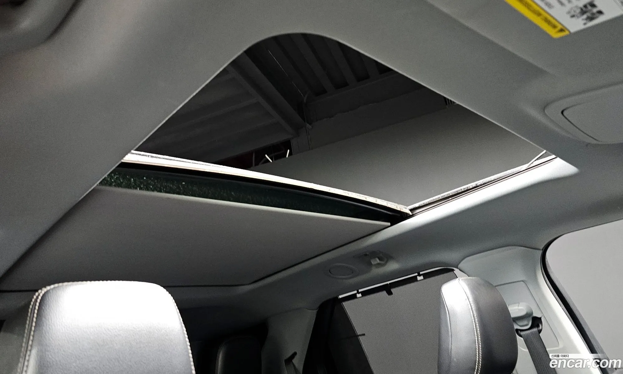 Ford Explorer 6th Gen 2020 1FMSK8FH5LGC54616 — 10