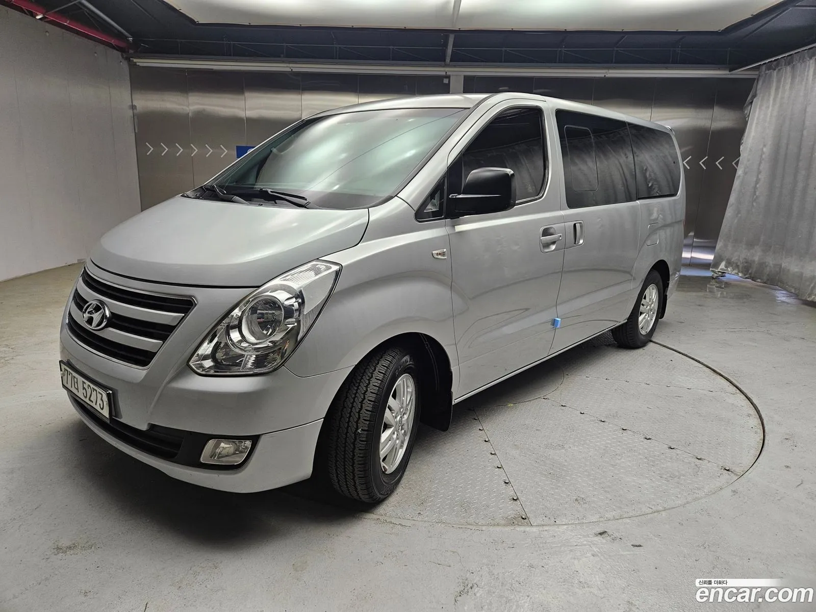 Hyundai Grand Starex 2016 — 19