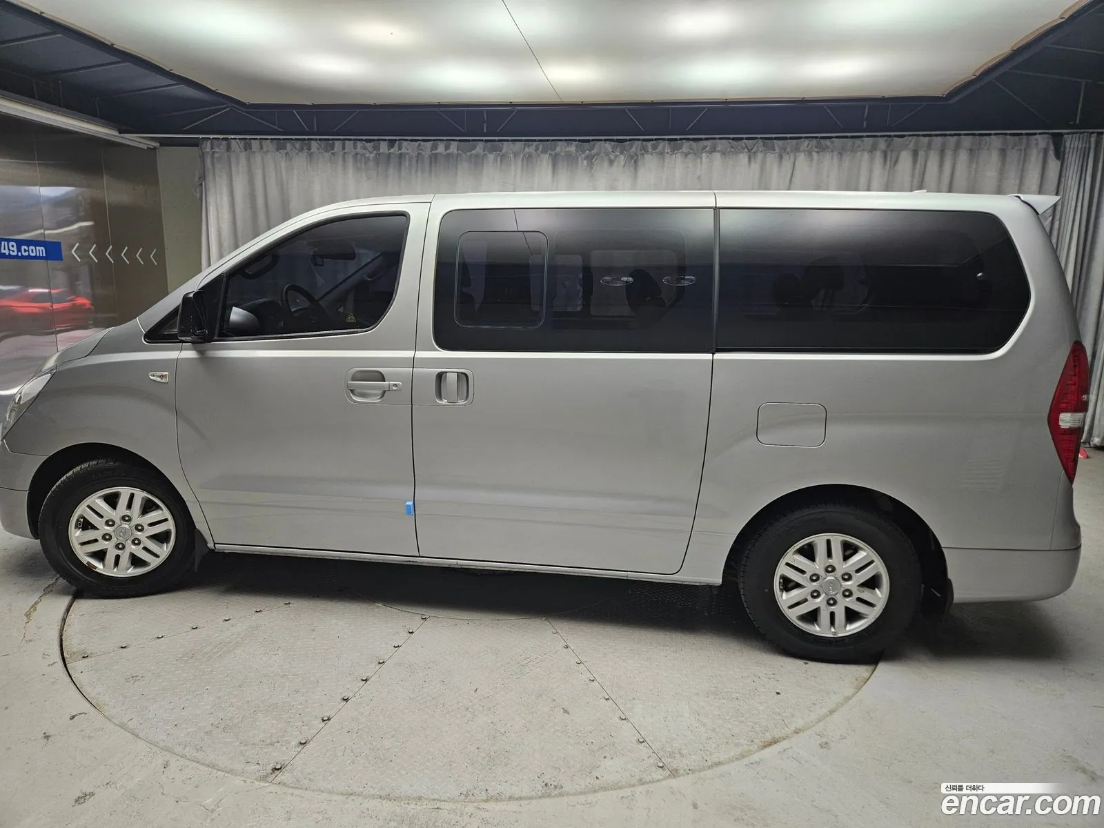 Hyundai Grand Starex 2016 — 12