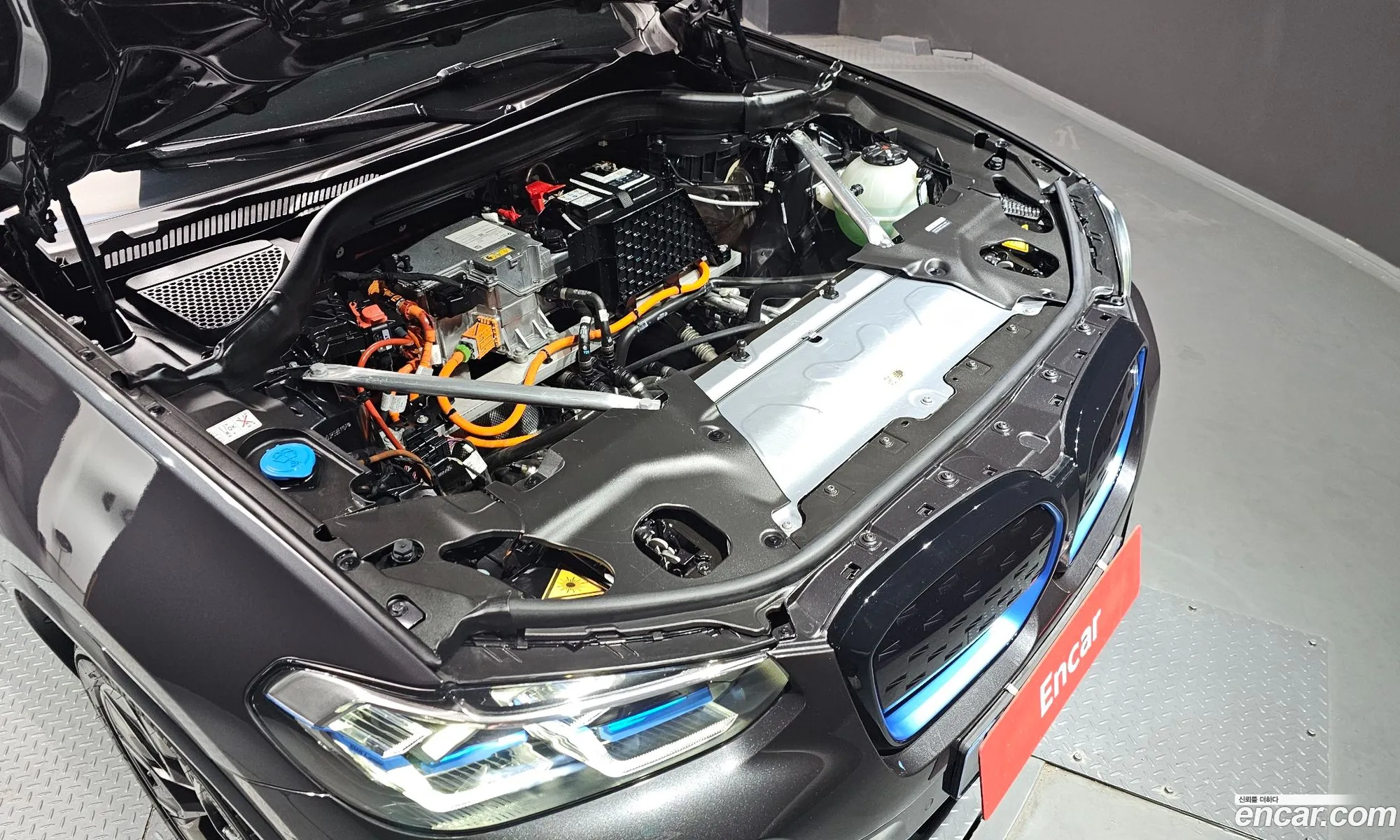 BMW iX3 2023 WBY41DU03PSB51107 — 3