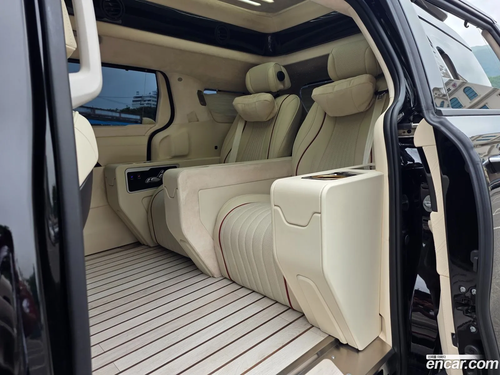 Kia Carnival 2024 — 16