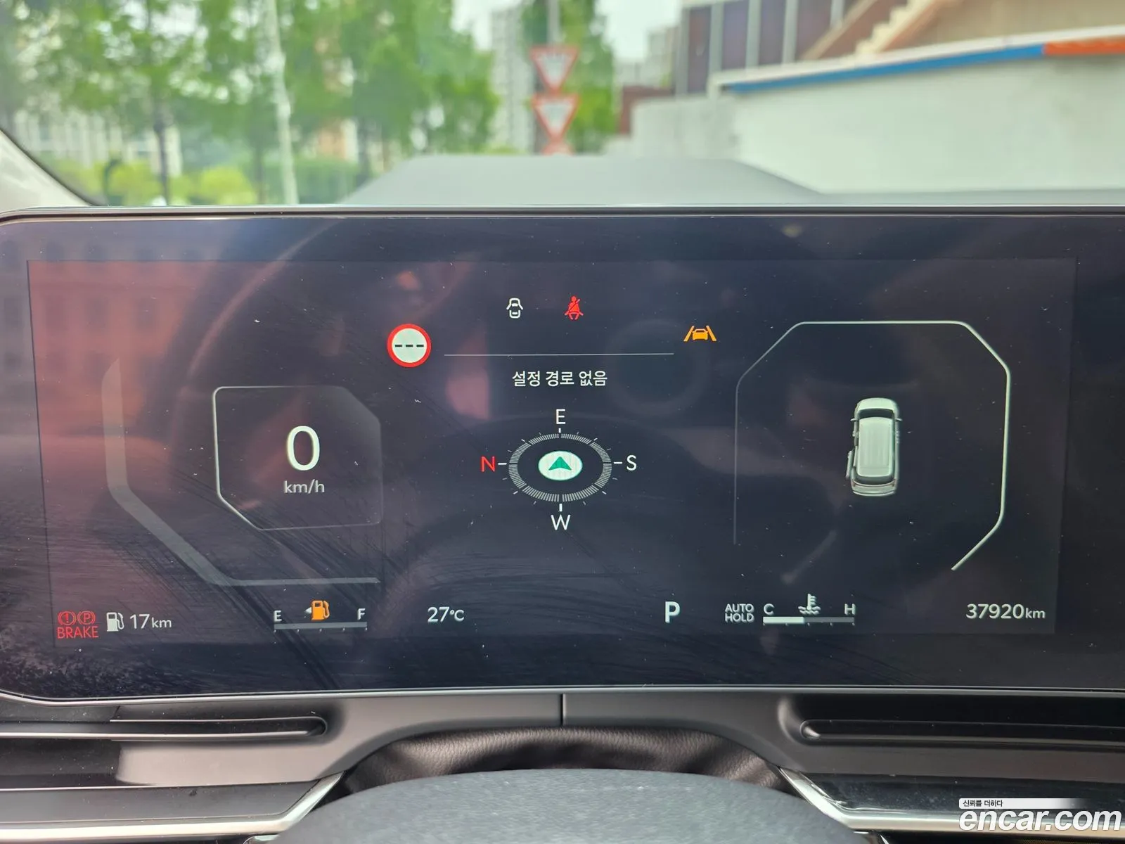 Kia Carnival 2024 — 17