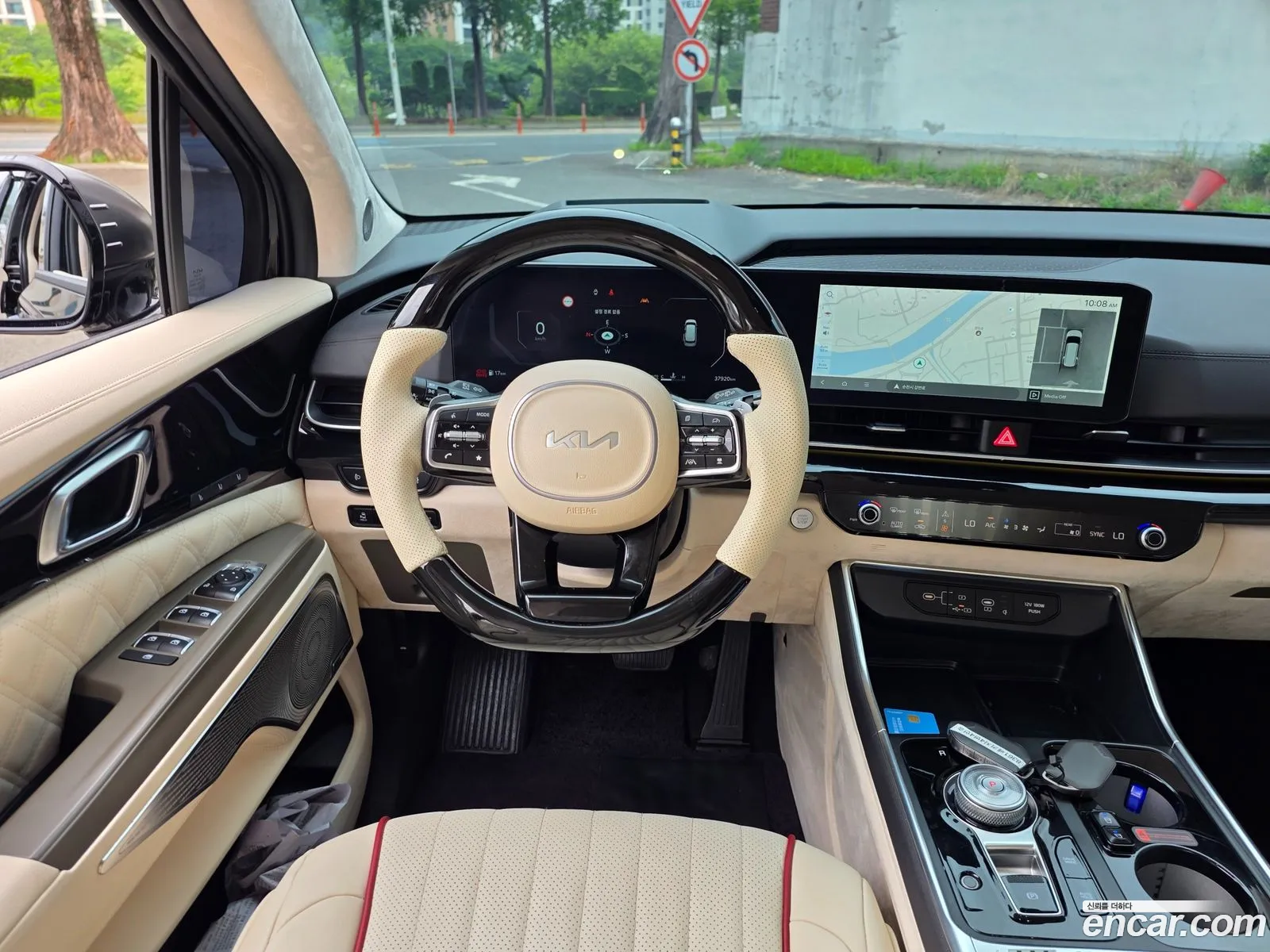 Kia Carnival 2024 — 8