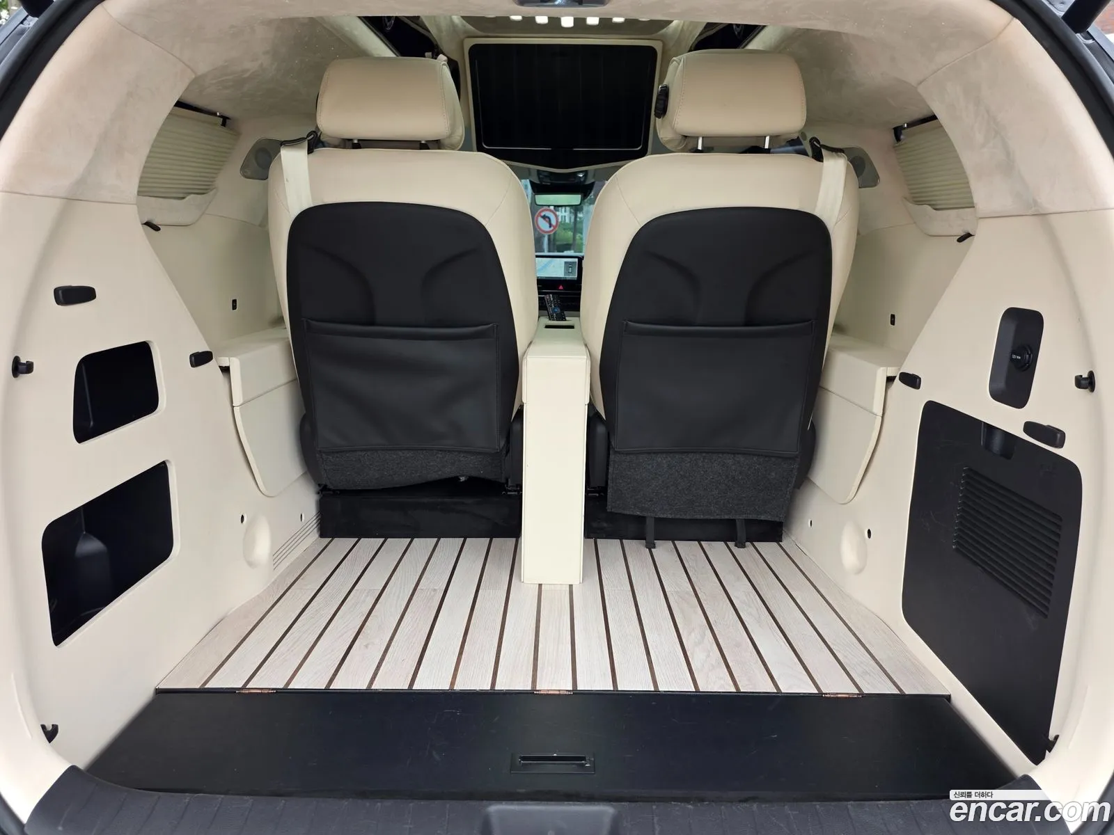 Kia Carnival 2024 — 5