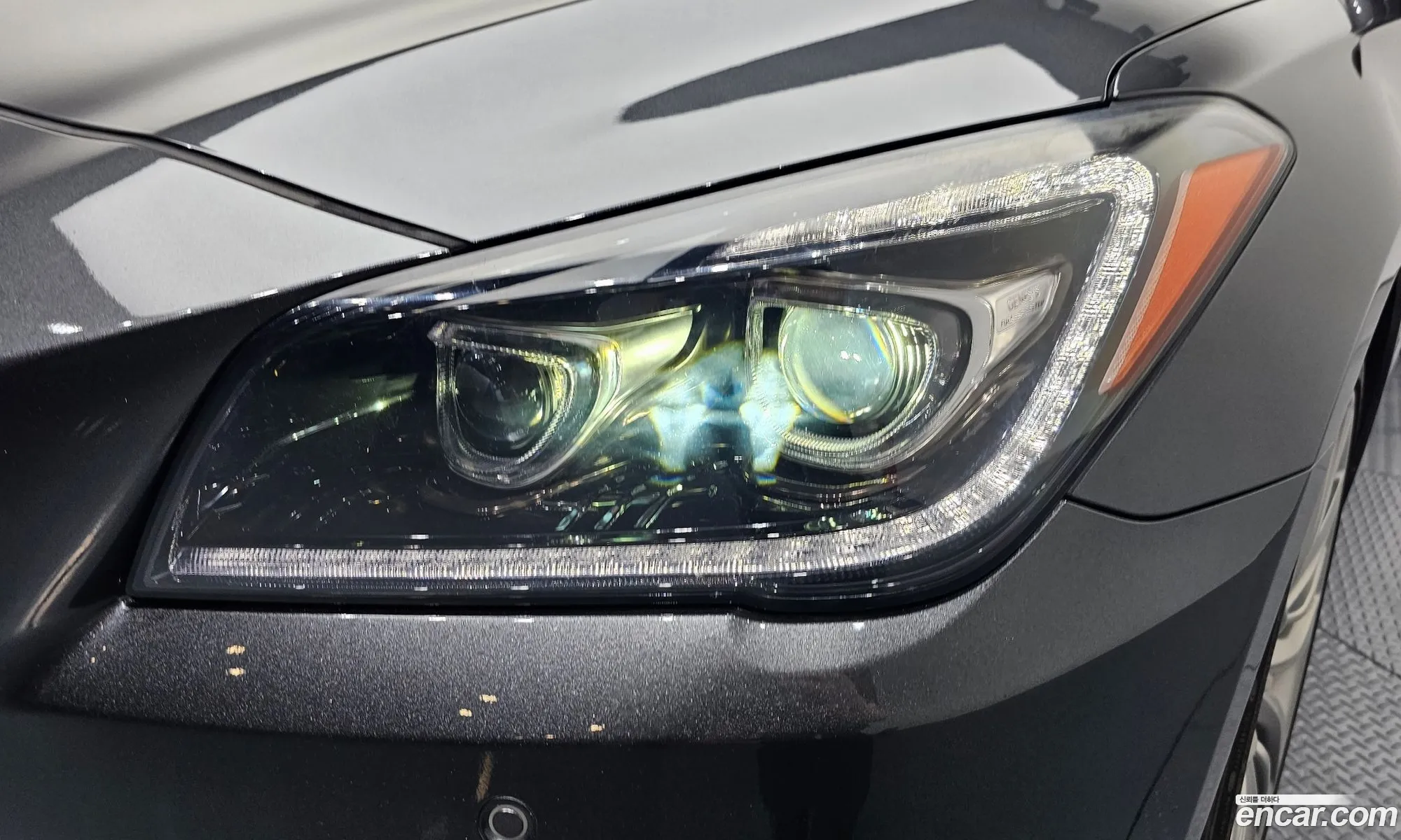Genesis G80 2018 — 19