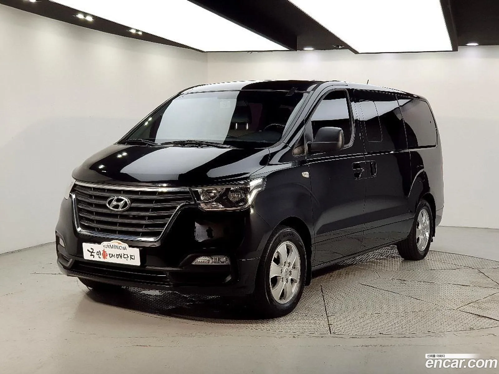 Hyundai Grand Starex 2019 — 19