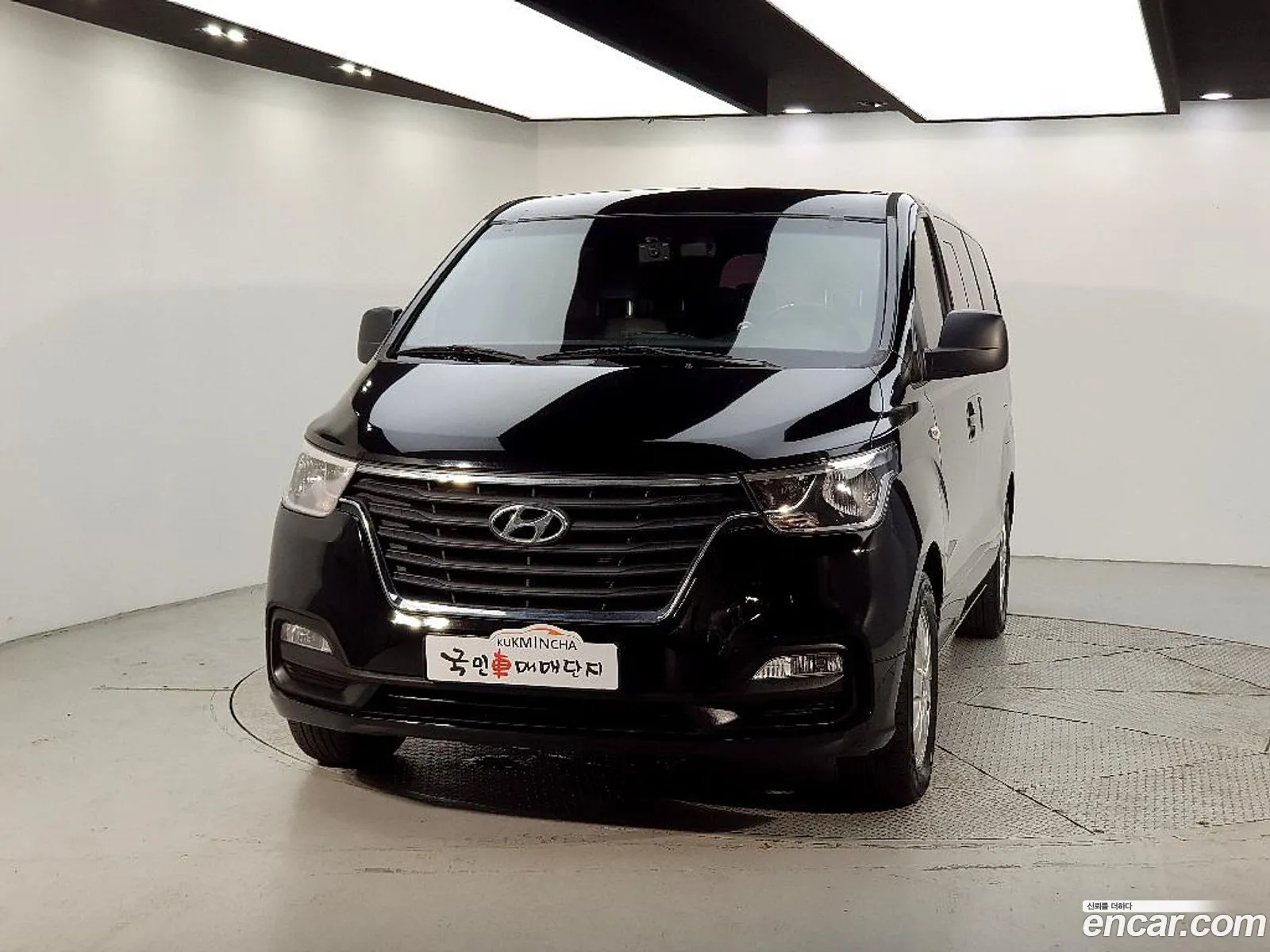Hyundai Grand Starex 2019 — 18