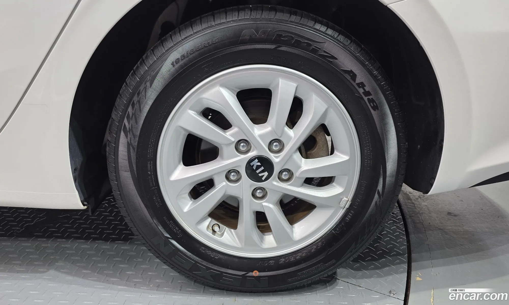 Kia K3 2020 KNAF241BEMA906799 — 16
