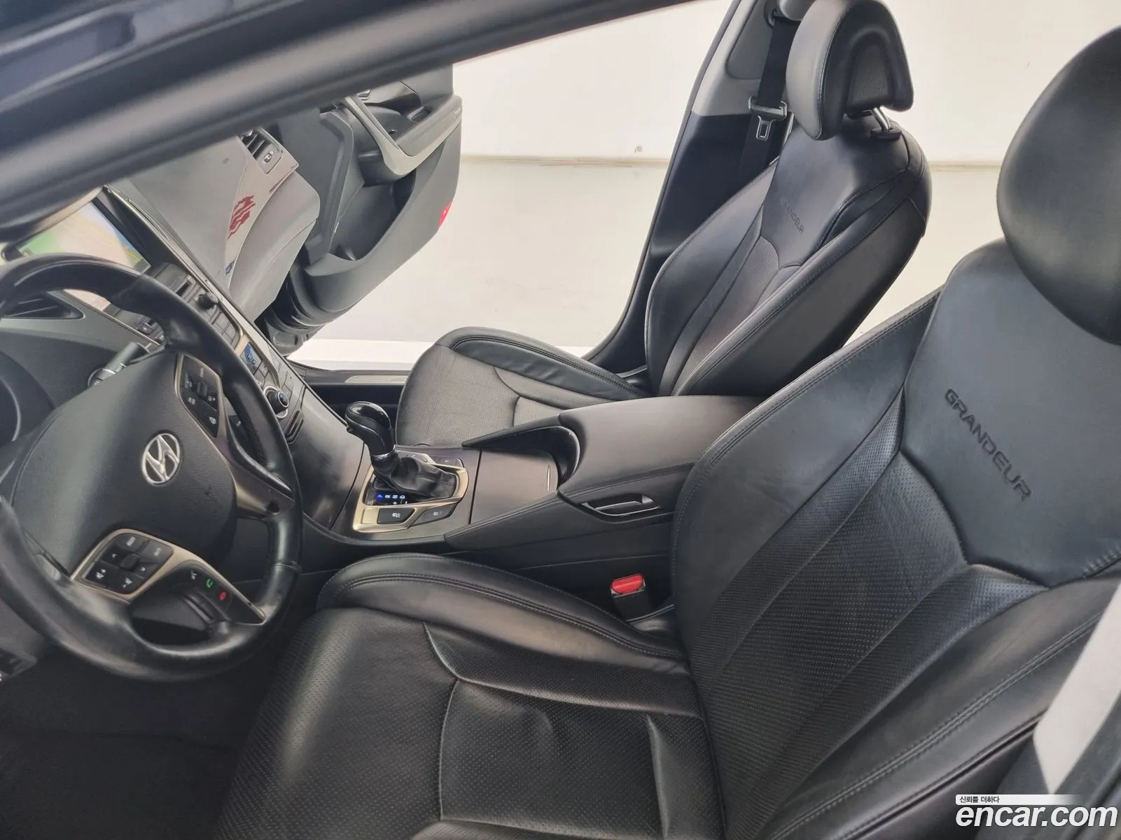 Hyundai Grandeur HG 2013 — 13