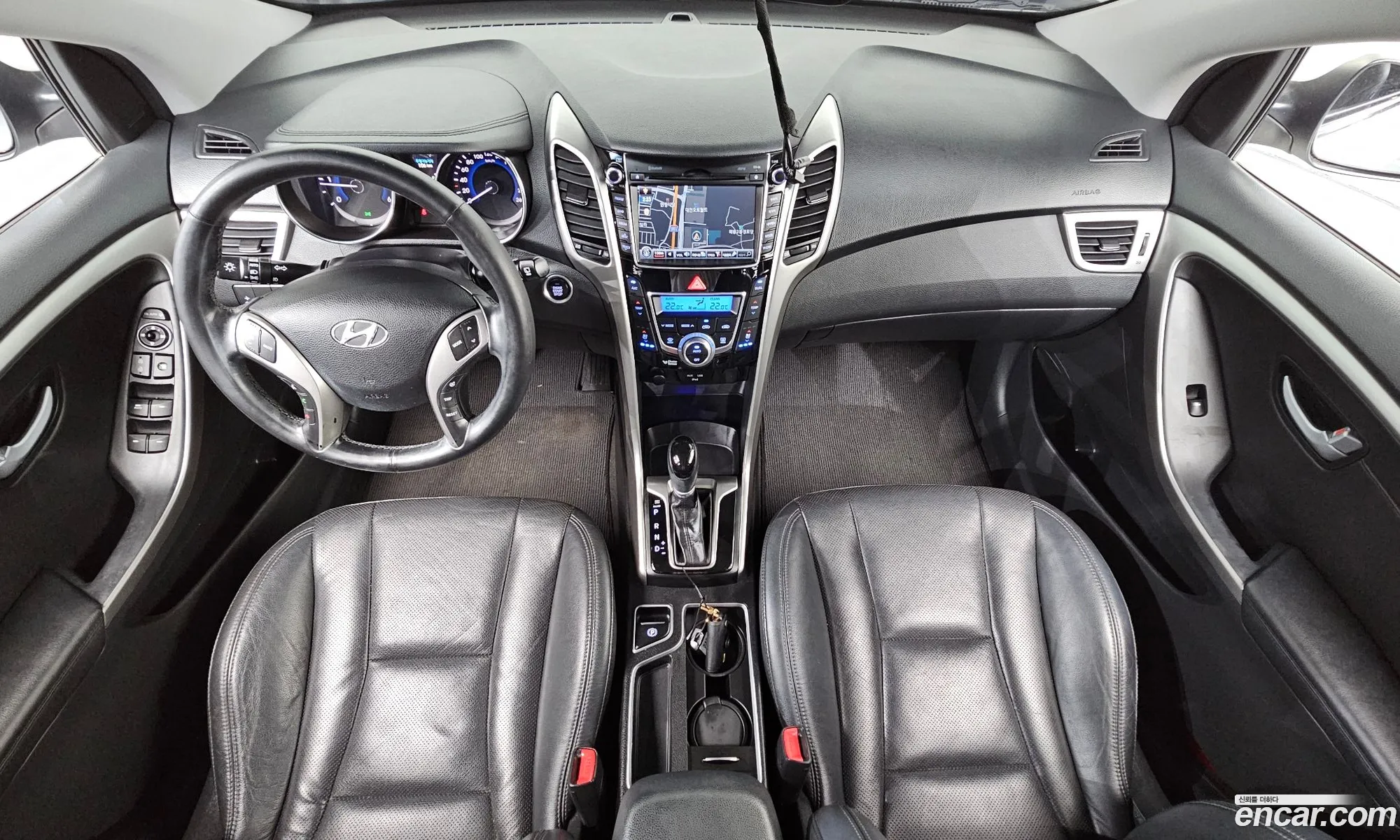 Hyundai i30 2013 — 27