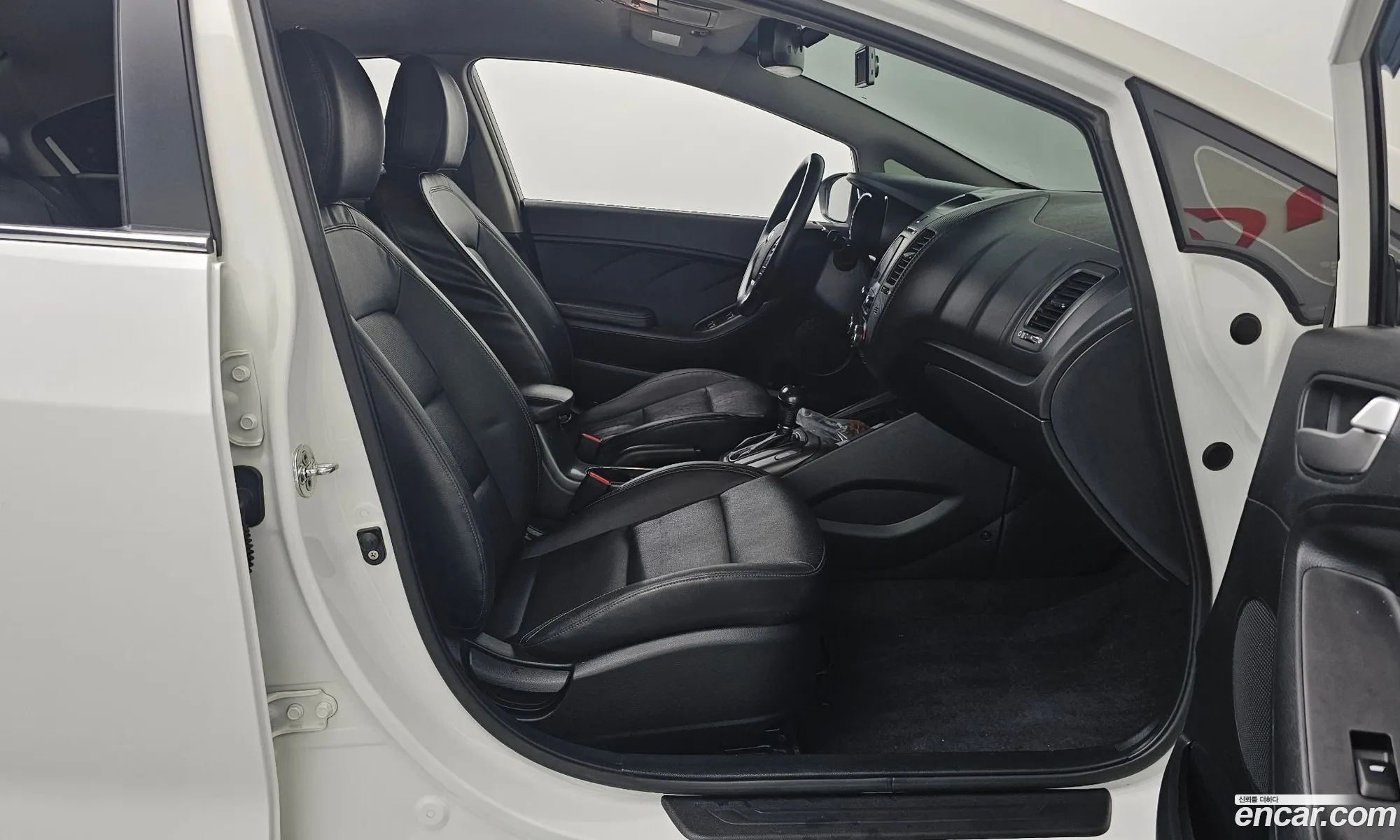 Kia K3 2014 KNAFK412BFA357561 — 10