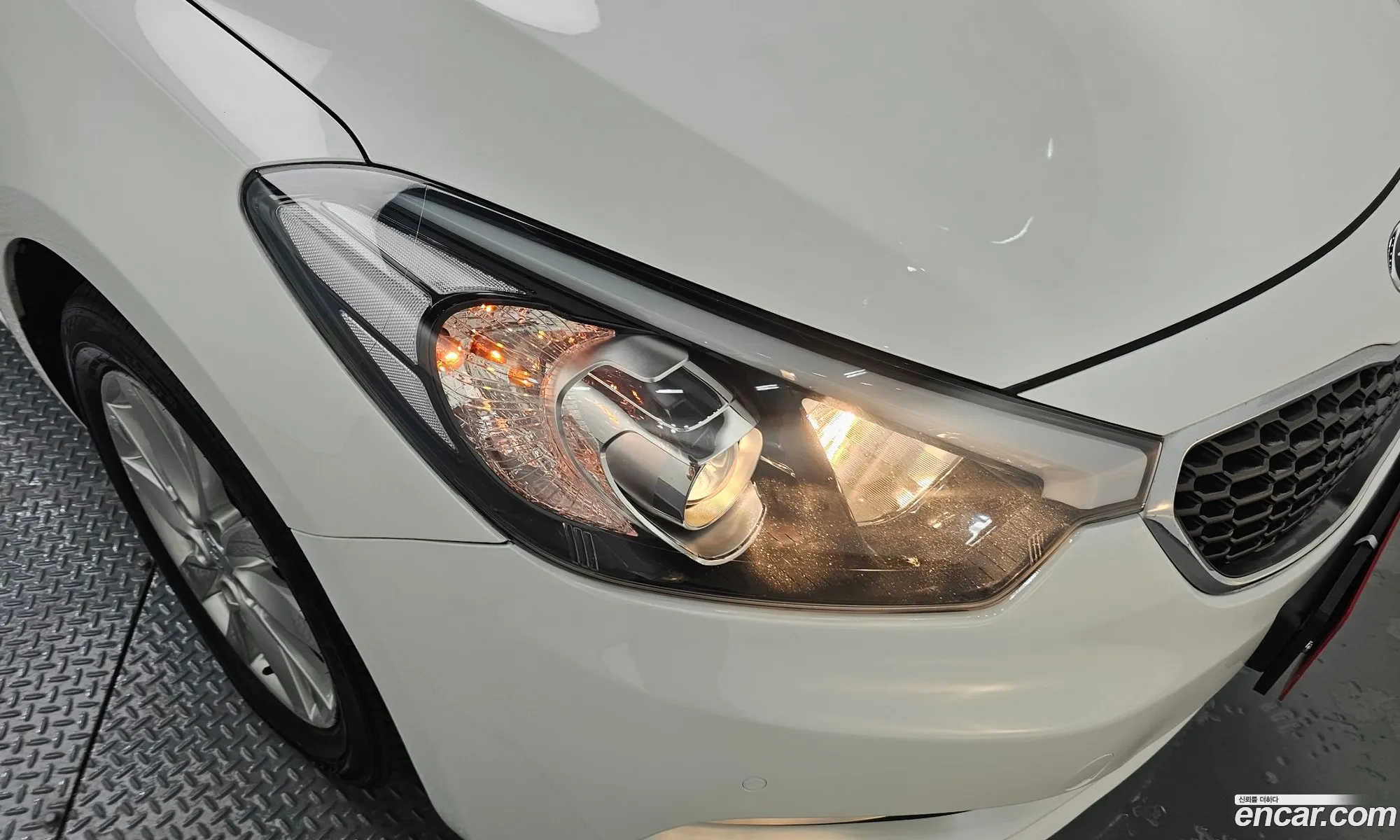 Kia K3 2014 KNAFK412BFA357561 — 27