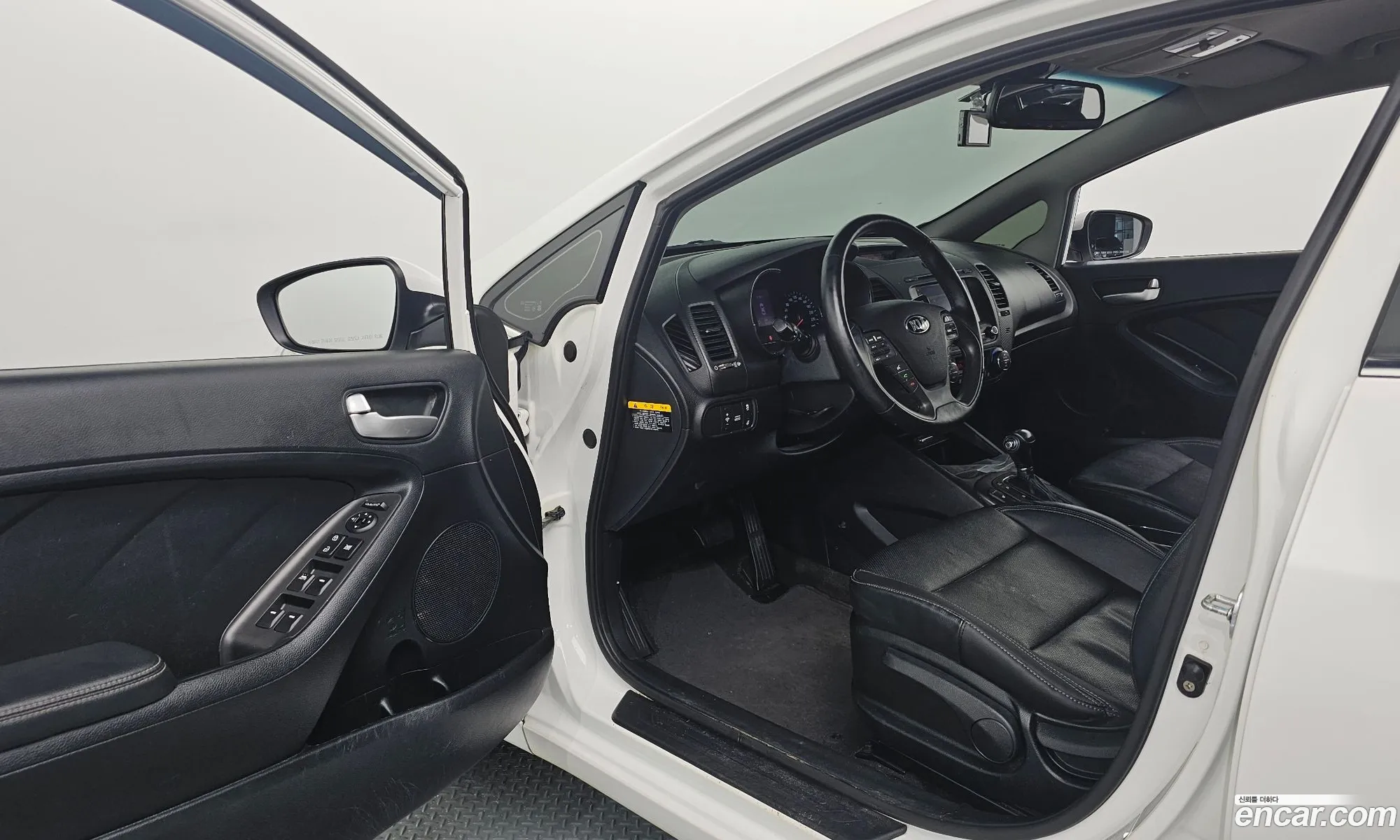 Kia K3 2014 KNAFK412BFA357561 — 3