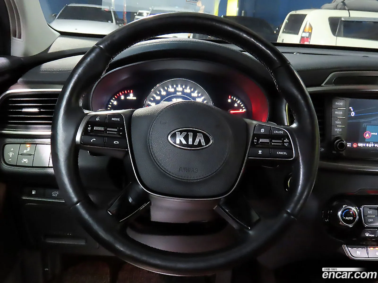 Kia Sorento 2018 — 16
