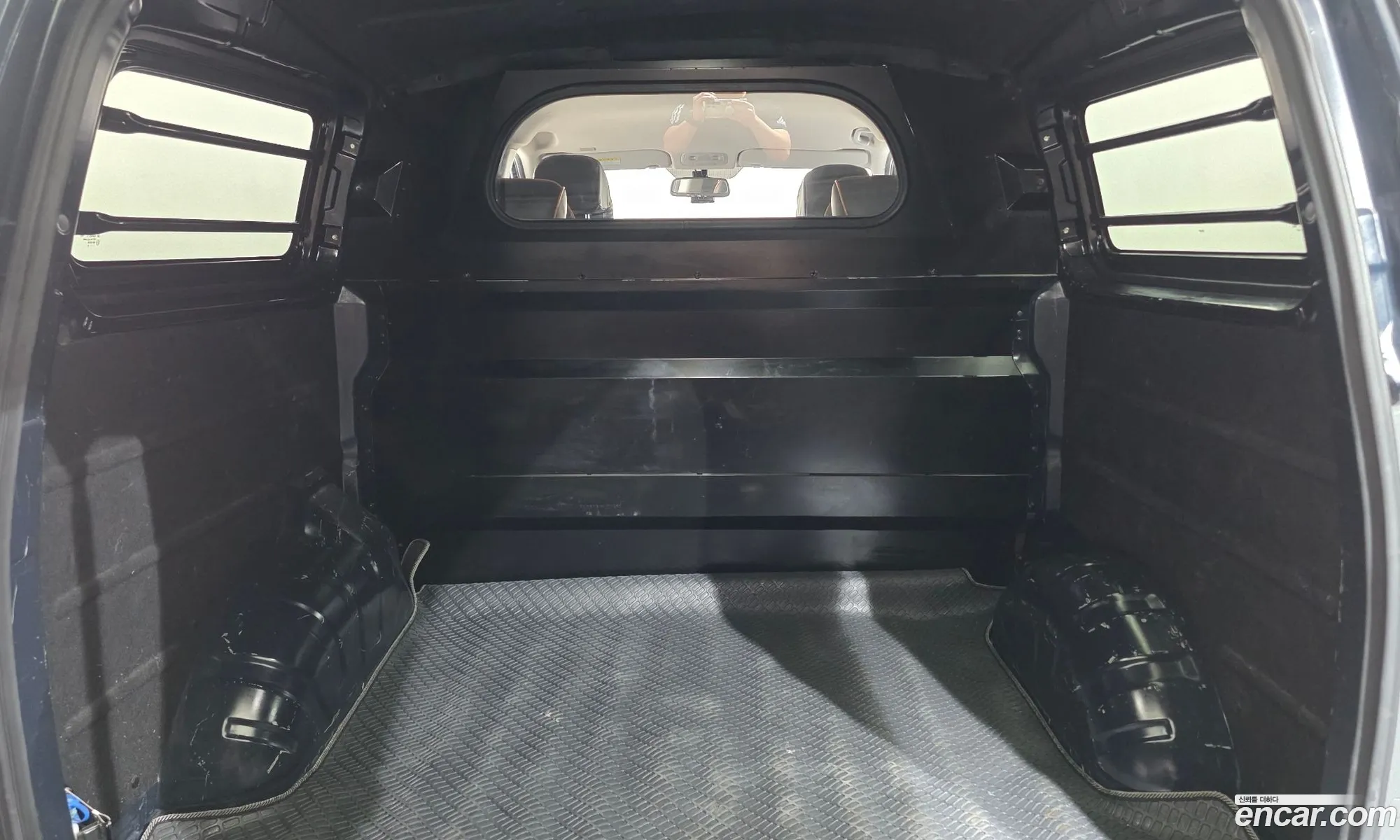 Hyundai Grand Starex 2019 — 32