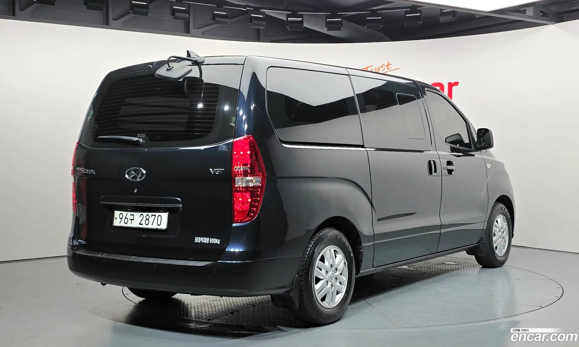 Hyundai Grand Starex 2019 — 17